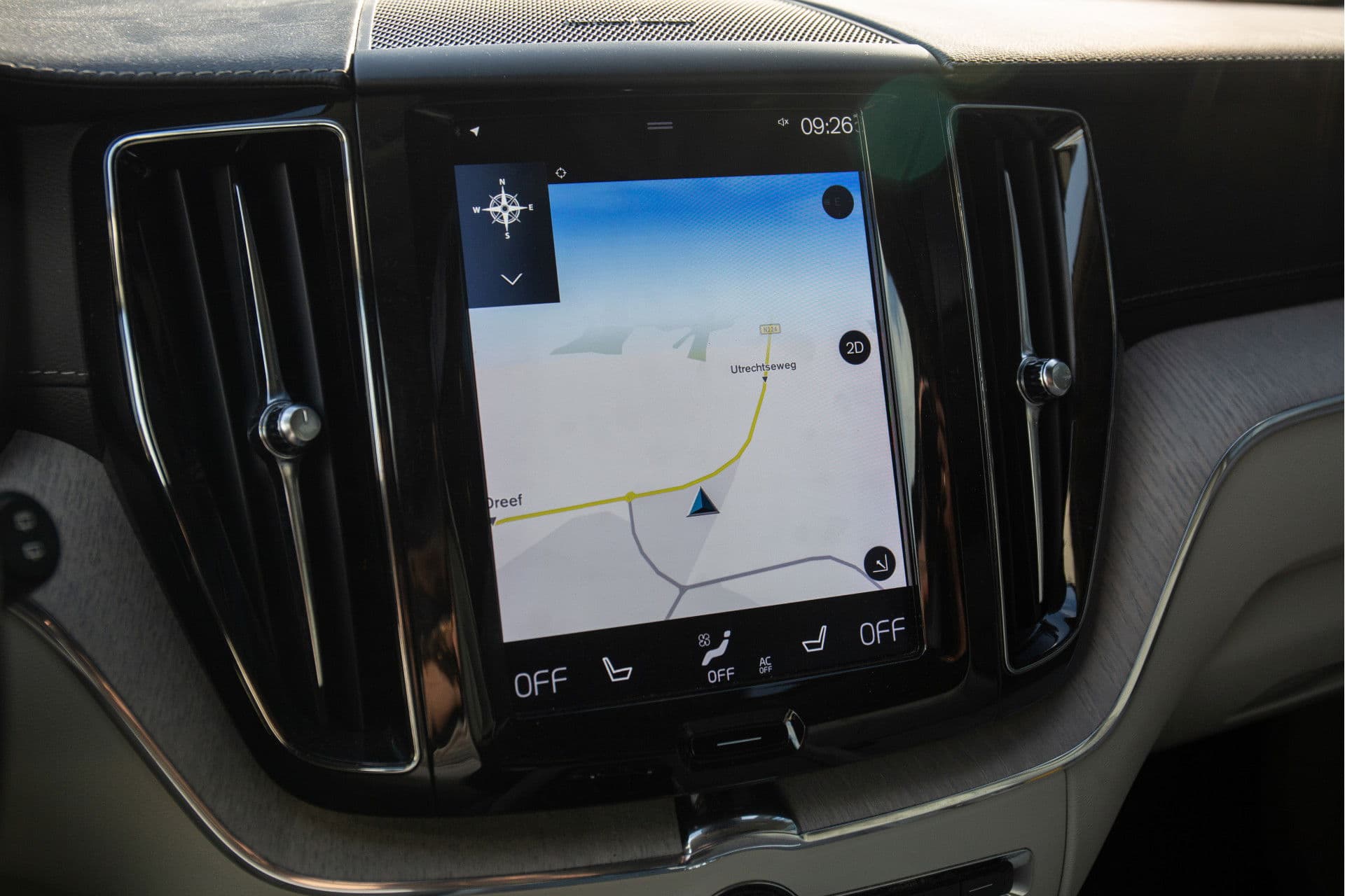 Volvo XC60 2.0 T5 Inscription , Luchtvering, Panoramadak, Trekhaak, Head-up Display, thumbnail 17