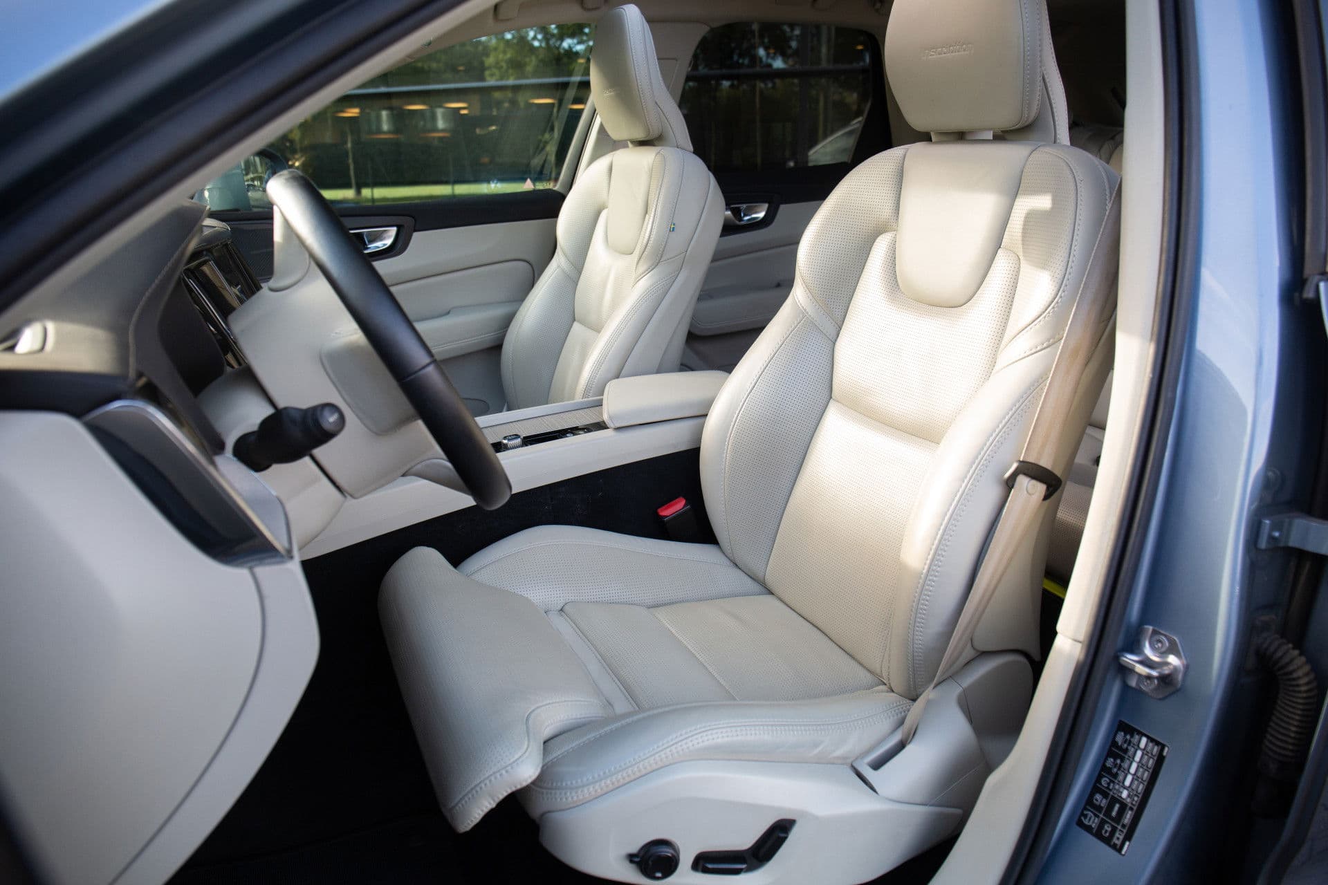 Volvo XC60 2.0 T5 Inscription , Luchtvering, Panoramadak, Trekhaak, Head-up Display, thumbnail 9