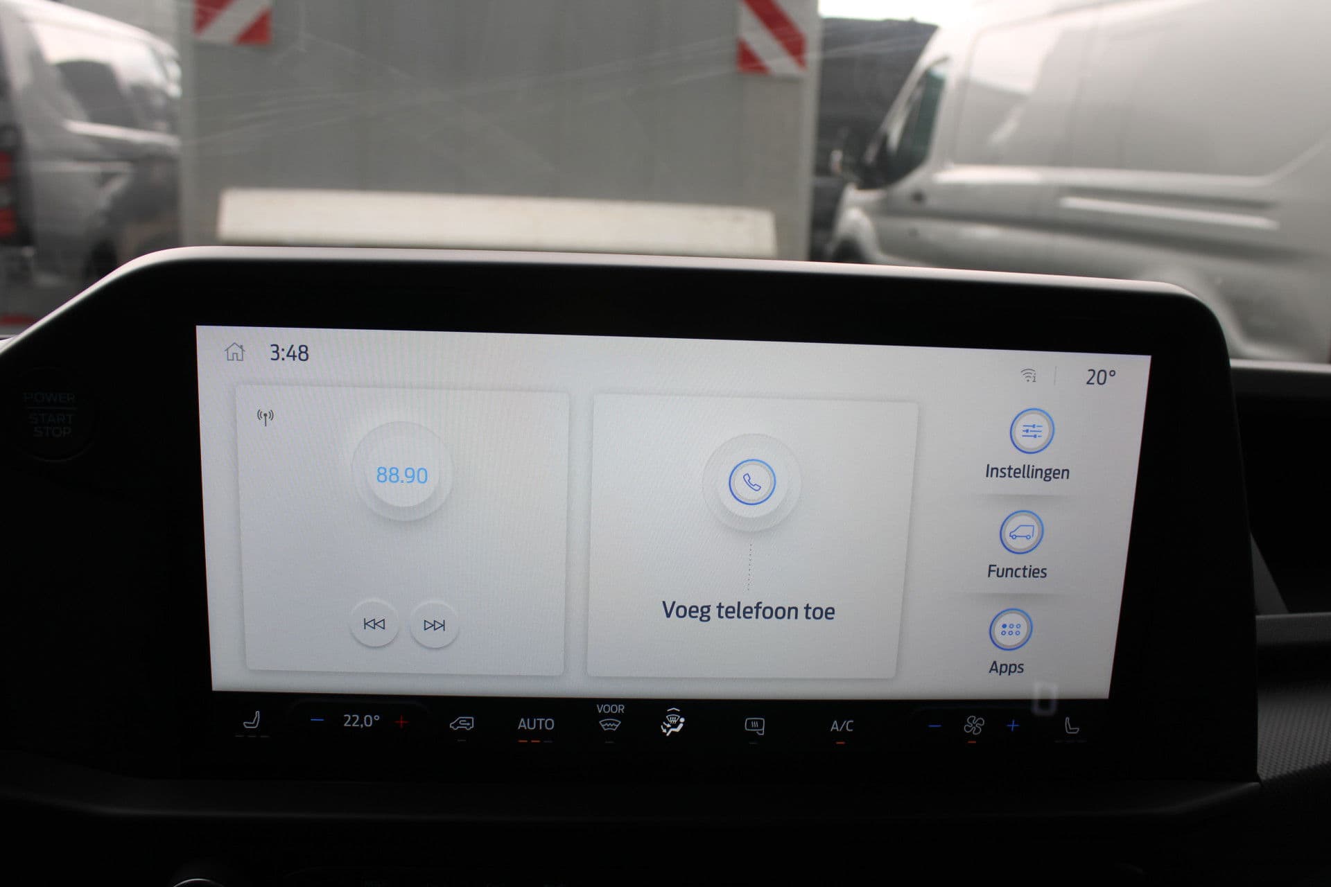 Ford Transit Custom 320 2.0 TDCI L2H1 Trend 136pk - 2x Schuifdeur - LED koplampen - Carplay - Android - Camera - Stoelverwarming - 70l tank - Rijklaar thumbnail 23