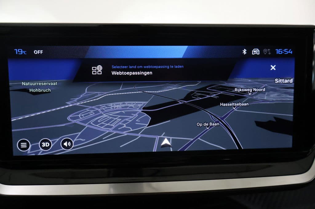 Peugeot 2008 1.2 Hybride 145 Allure | 360 Camera | Luxe thumbnail 20