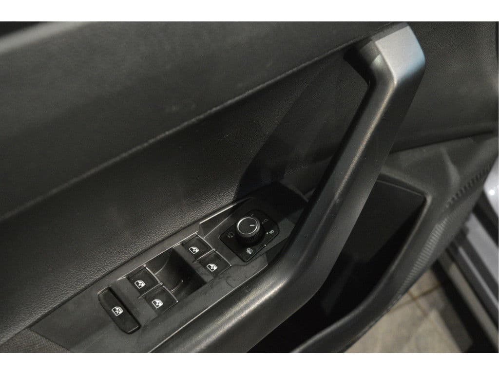 Volkswagen Polo 1.0 TSI 2X R-LINE navi clima cruise led camera 95 pk !! thumbnail 13