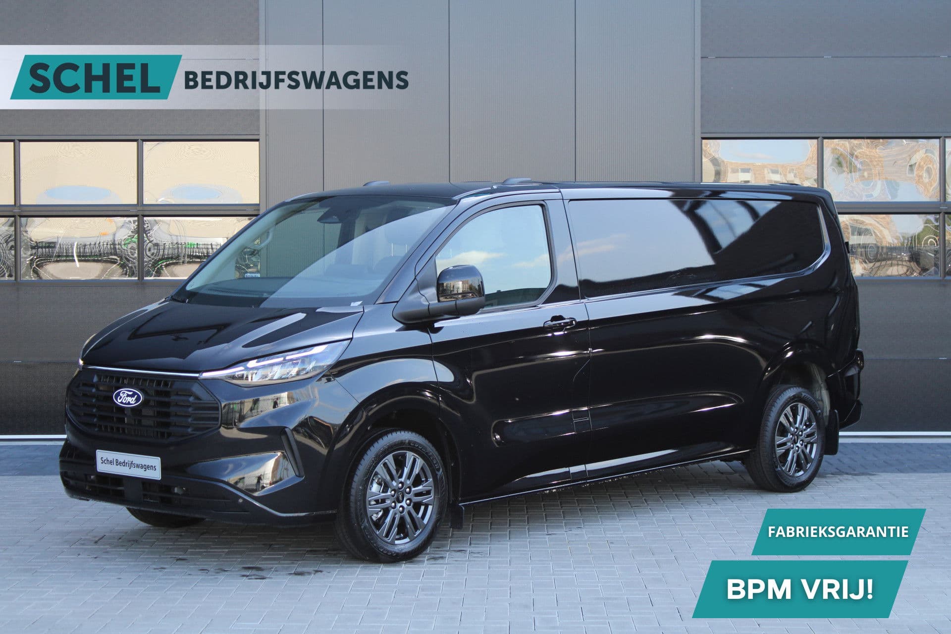 Ford Transit Custom 320 2.0 TDCI L2H1 Limited 150pk - Adaptive Cruise - Verwarmd stuur - Blind spot - Navigatie - Camera - Draadloos laden - Rijklaar