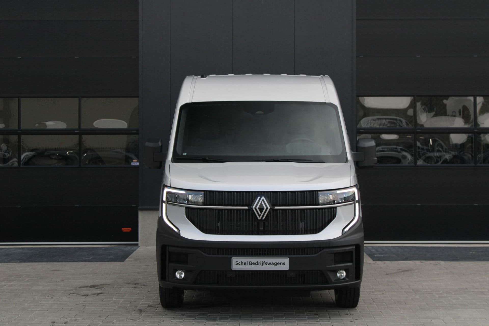 Renault Master T35 2.0 dCi 170pk L2H2 Extra - Navigatie - Camera - 270 gr deuren - Parkeersensoren - Draadloos laden - Rijklaar thumbnail 2