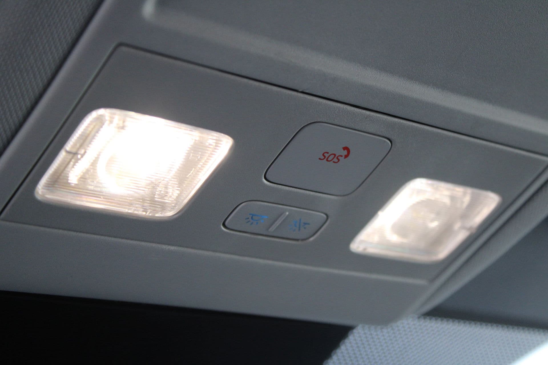 Ford Tourneo Custom 340 2.5 PHEV L2H1 Titanium X 232pk - ACC - Pano - B&O - Elek. schuifdeuren - 360 camera - Elek-Trekhaak - Prijs excl. BTW - Rijklaar thumbnail 47