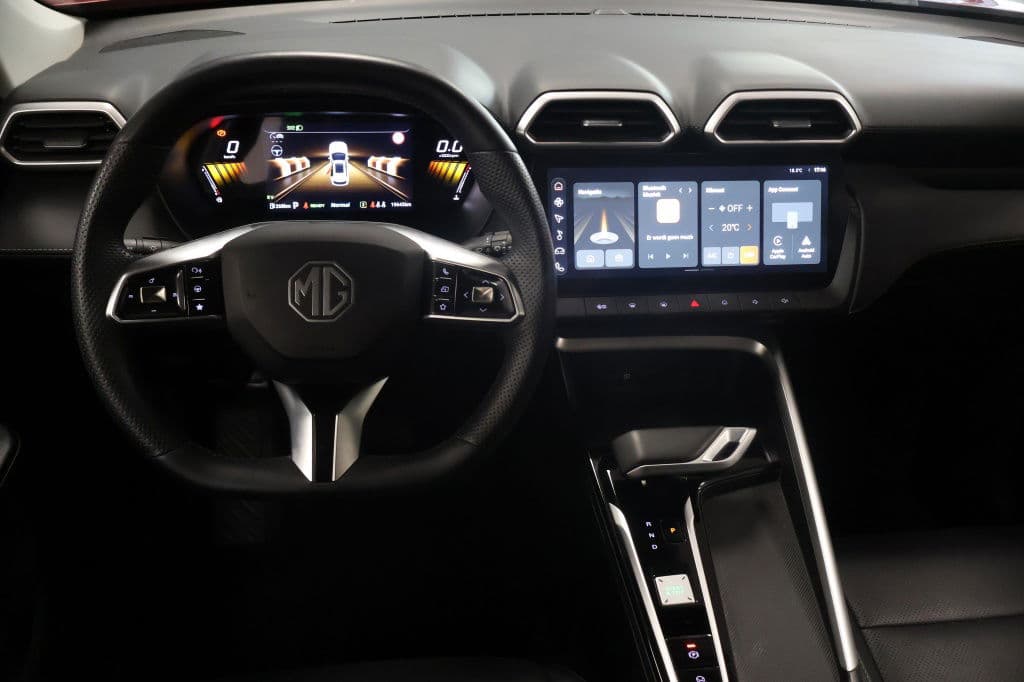 MG ZS Hybrid+ 1.5 Luxury thumbnail 25