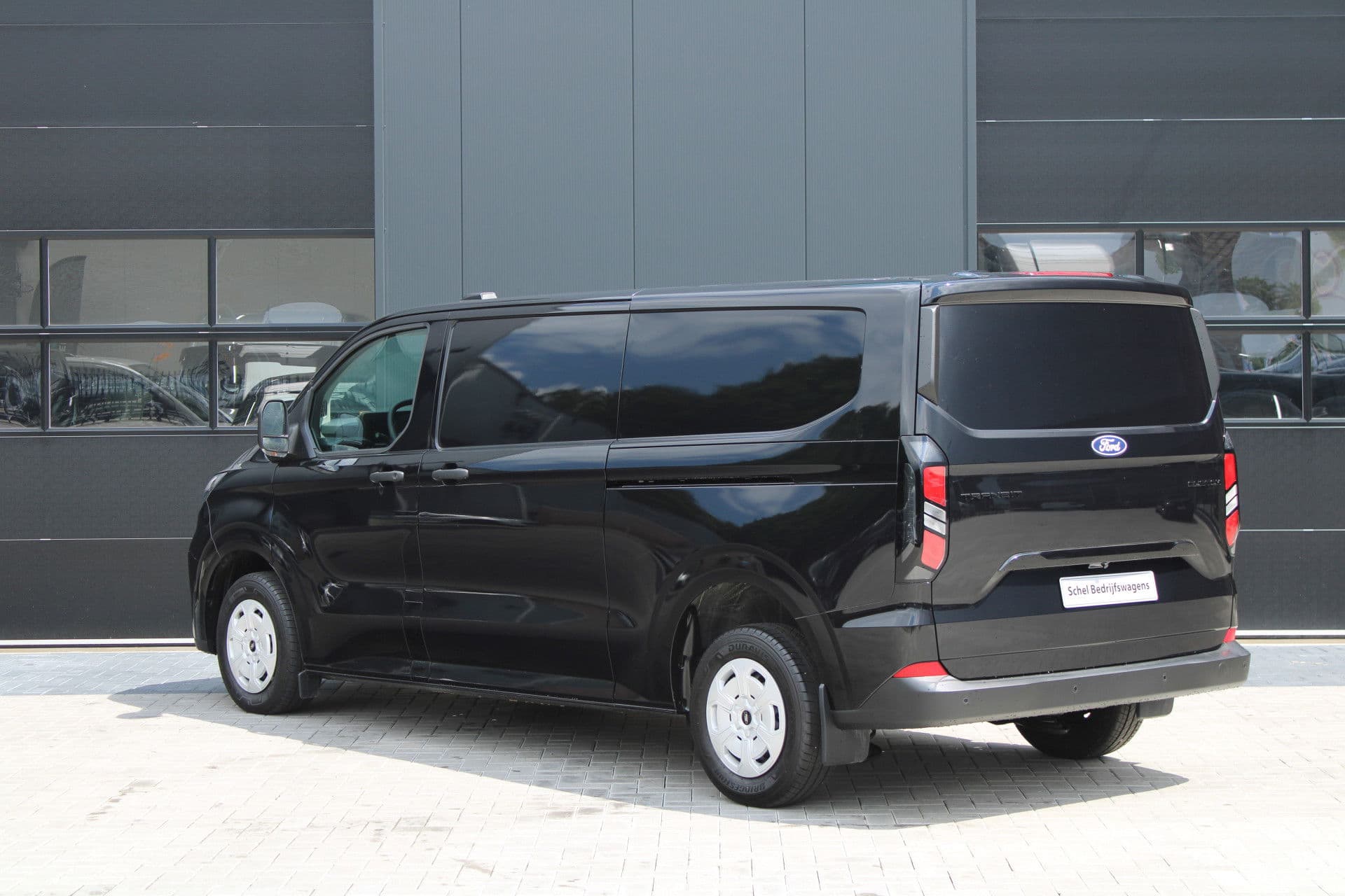 Ford Transit Custom 320 2.0 TDCI L2H1 Trend 170pk - Achterklep - Carplay - Android - LED koplampen - Stoelverwarming - 70l tank - Rijklaar thumbnail 9