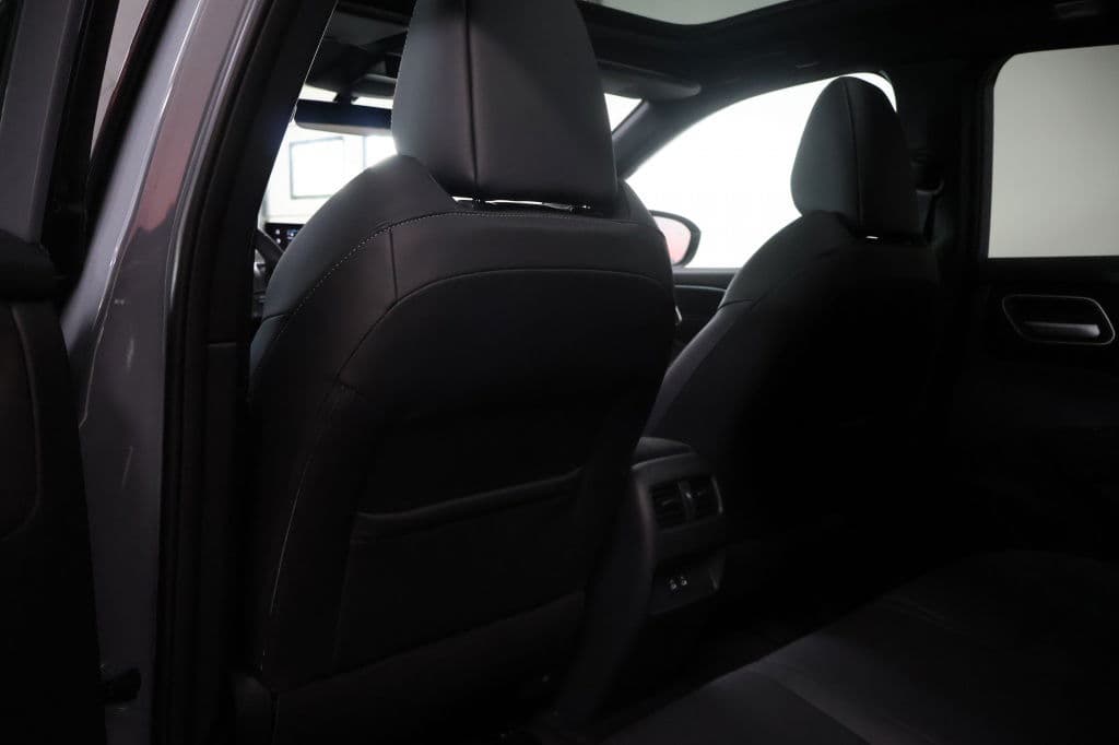 Nissan QASHQAI 1.3 MHEV X Tekna + | Pano | HUD | Leder thumbnail 28