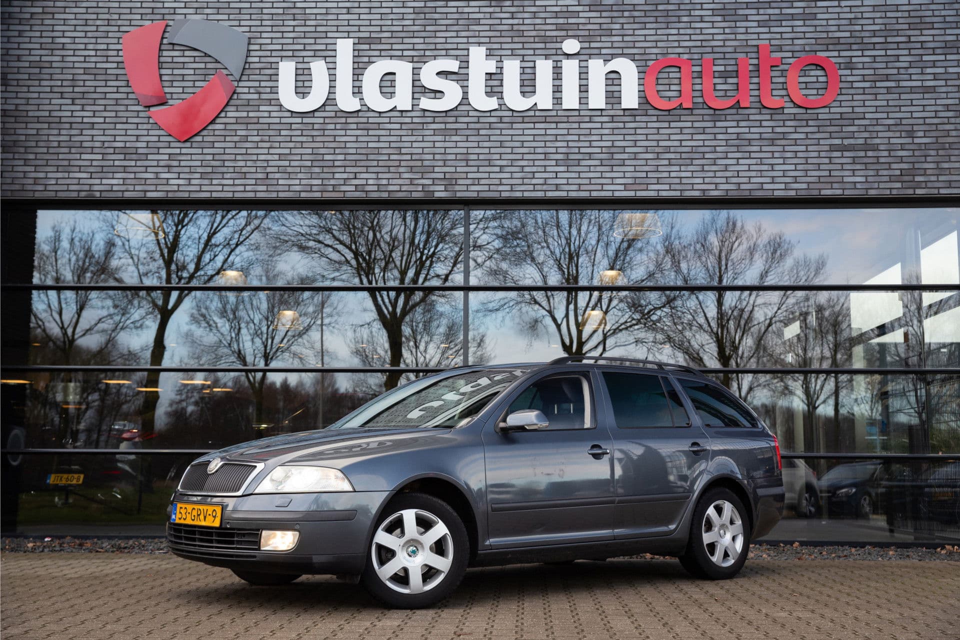 Škoda Octavia Combi 1.6 FSI Elegance Attractive Business , Cruise control, Navigatie, Schuif/Kanteldak