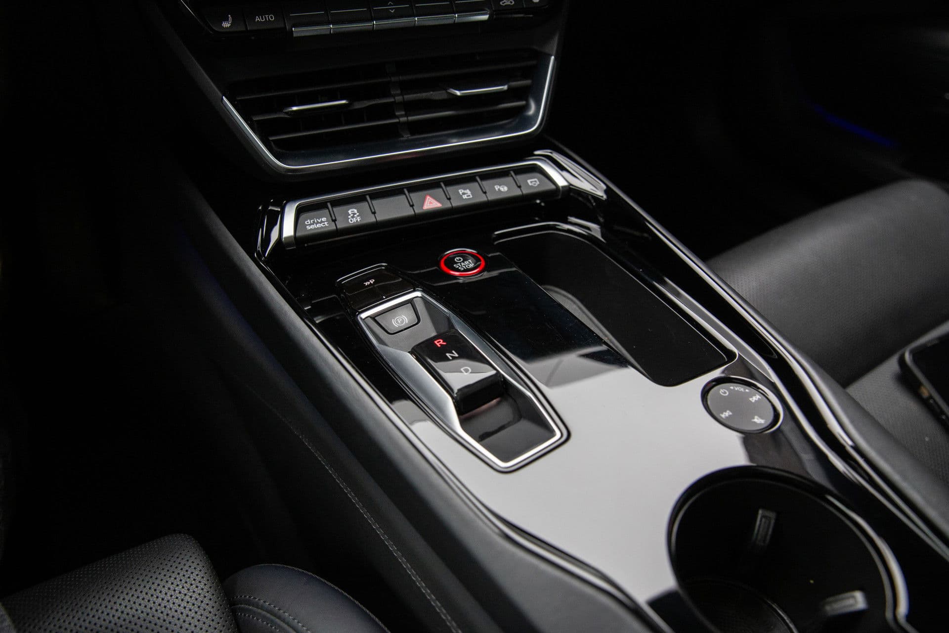 Audi E-tron GT GT edition ZERO 93 kWh , Panoramadak, B&O, Luchtvering, 3Dcamera, thumbnail 6