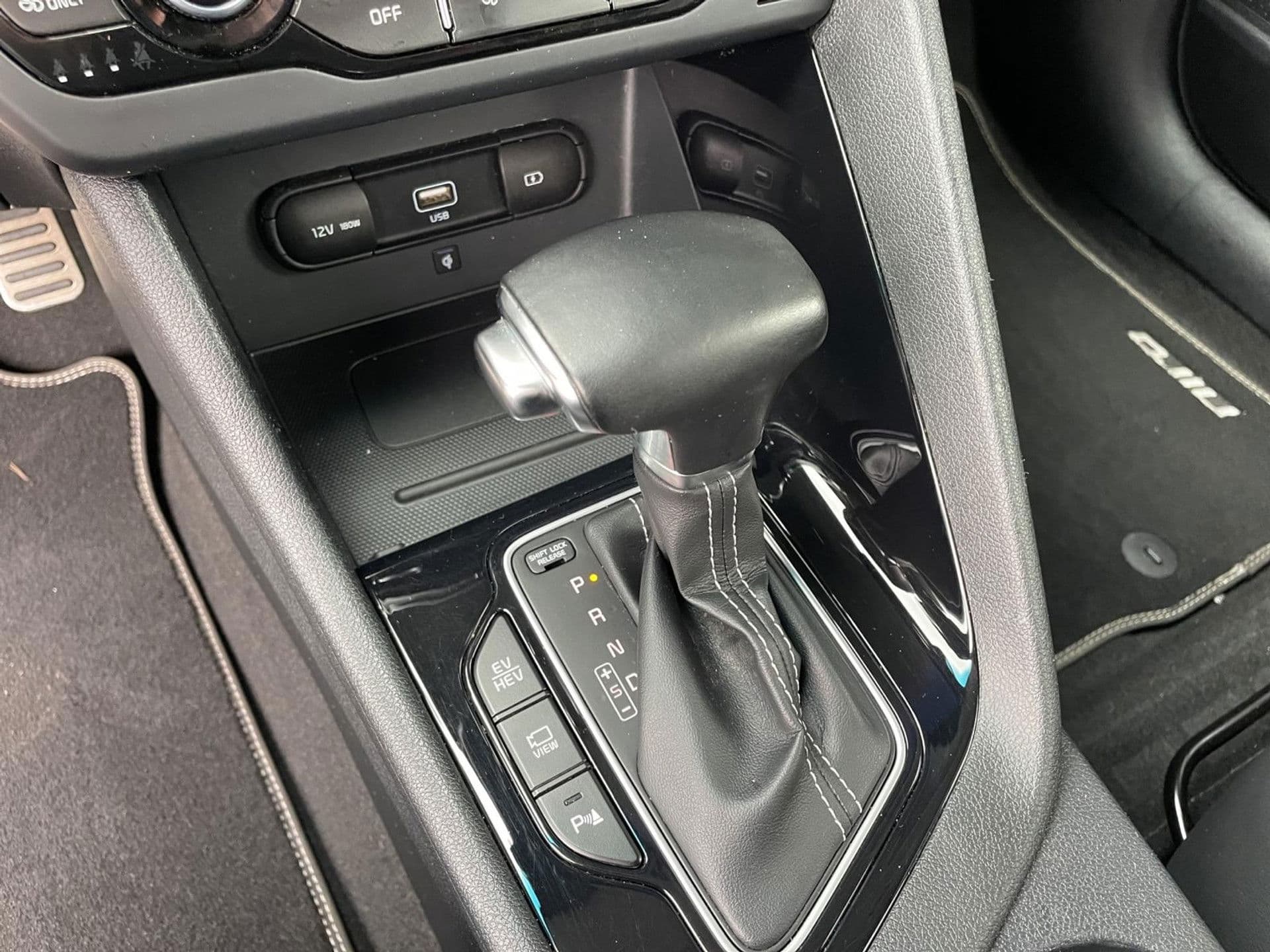 Kia Niro 1.6 GDi PHEV DynamicPlusLine | JBL | Winterpakket | Leder | thumbnail 17