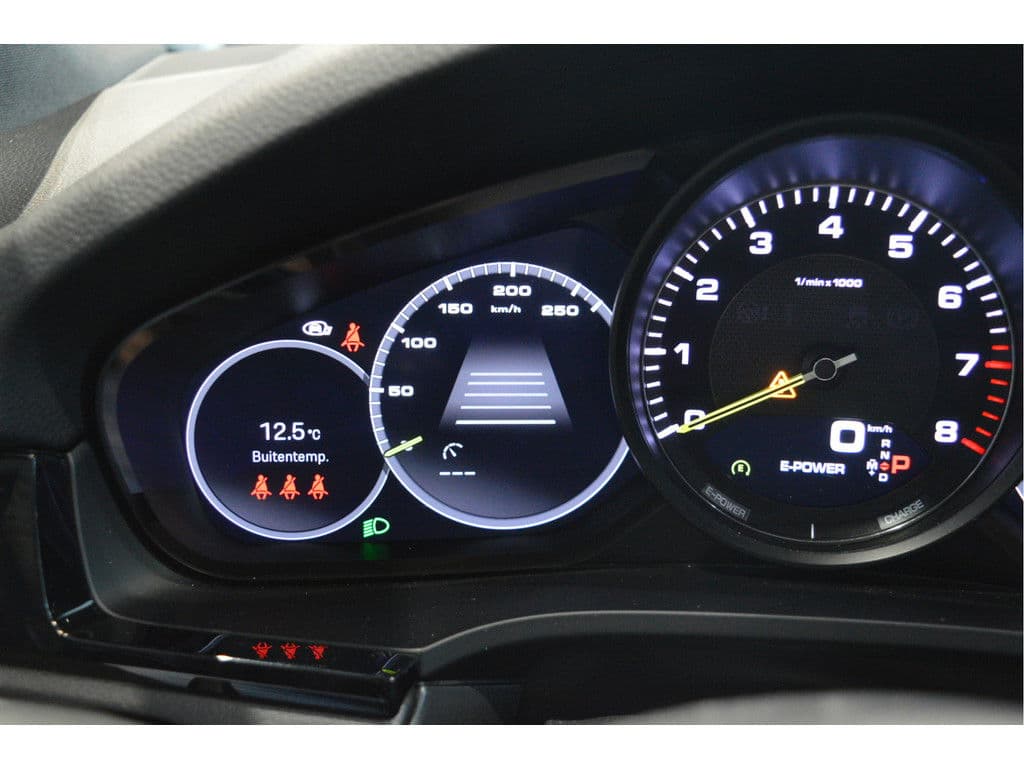 Porsche Cayenne Coupé 3.0 E-Hybrid Platinum Edition Bose pano trekhaak 22 inch !! thumbnail 21