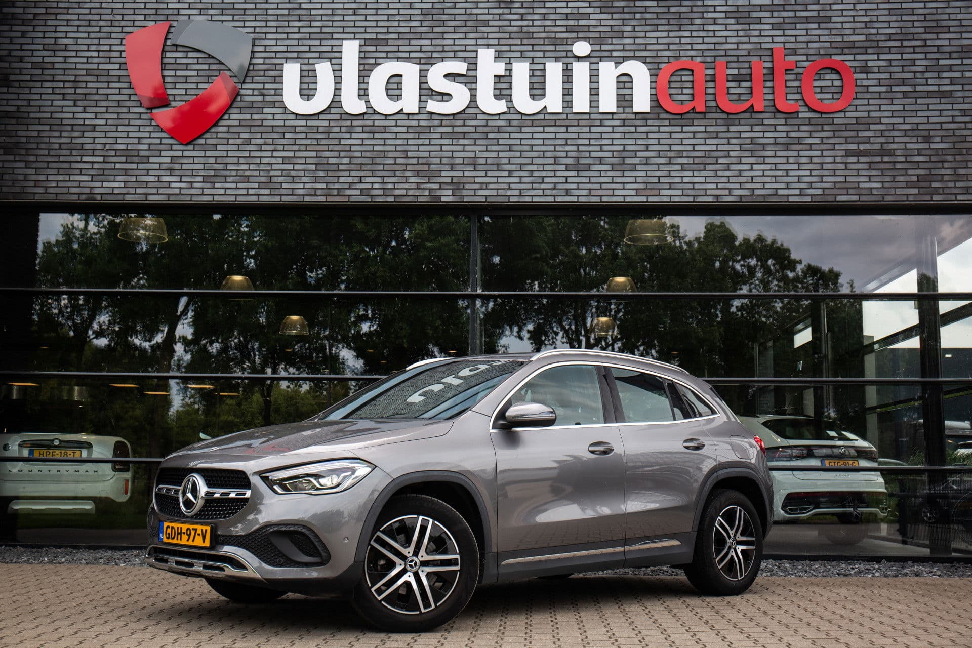 Mercedes-Benz GLA 200 AMG Line , Achteruitrijcamera, Stoelverwarming, Elek. achterklep