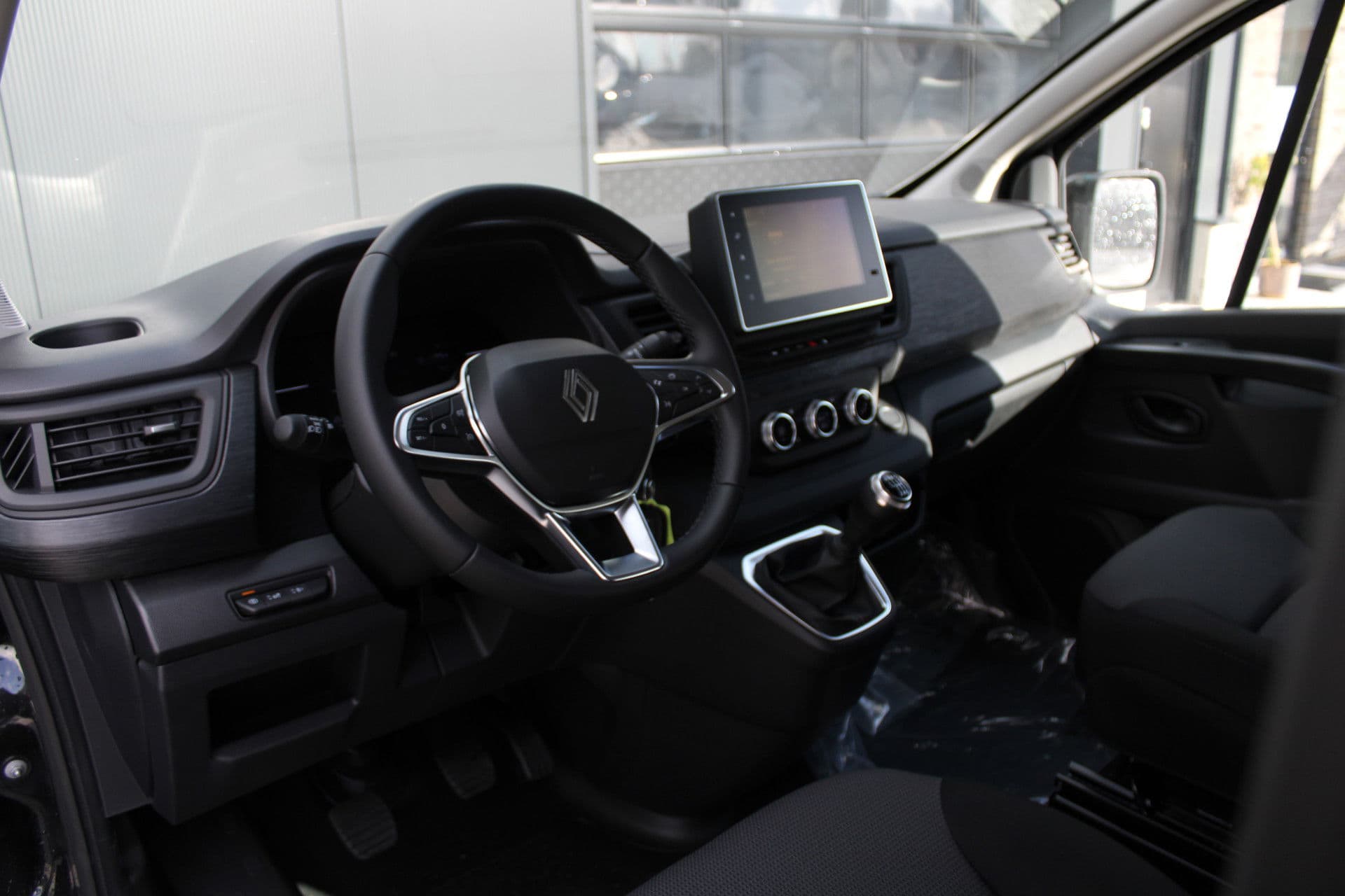 Renault Trafic 2.0 Blue dCi 130pk T29 L2H1 Advance Dubbele Cabine - Carplay - Android - 2x Schuifdeur - Passagiersstoel - Camera - LED - Rijklaar thumbnail 14