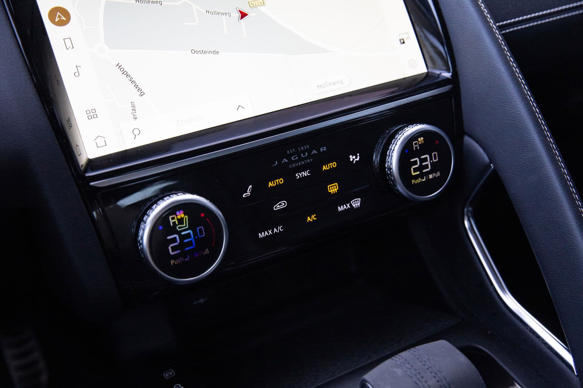 Jaguar E-Pace 1.5 P300e AWD R-Dynamic SE , Panoramadak, Leer, Carplay, thumbnail 19