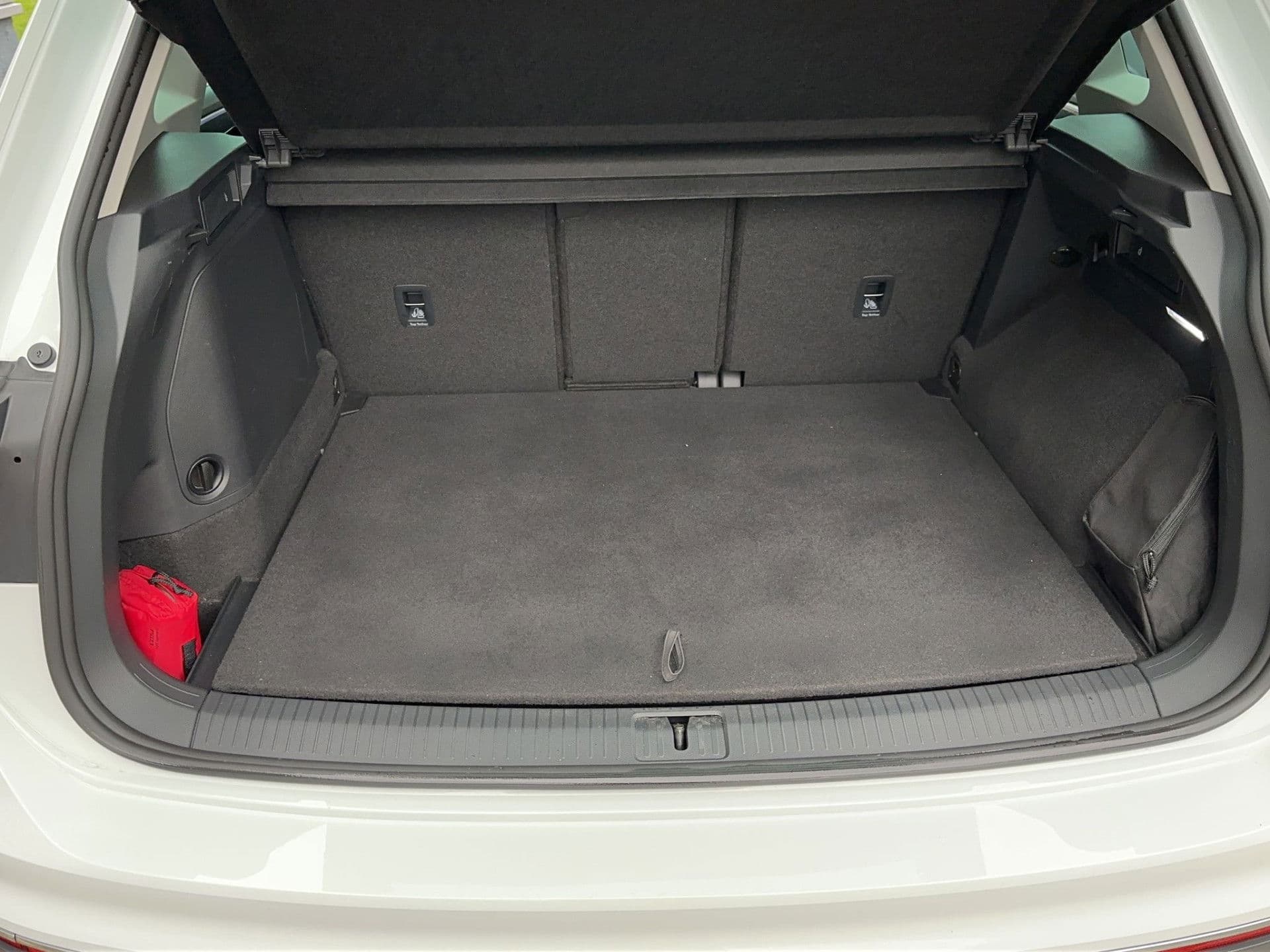 Volkswagen Tiguan 1.4 TSI PHEV Business+ | Panodak | navi | virtual | camera! thumbnail 18