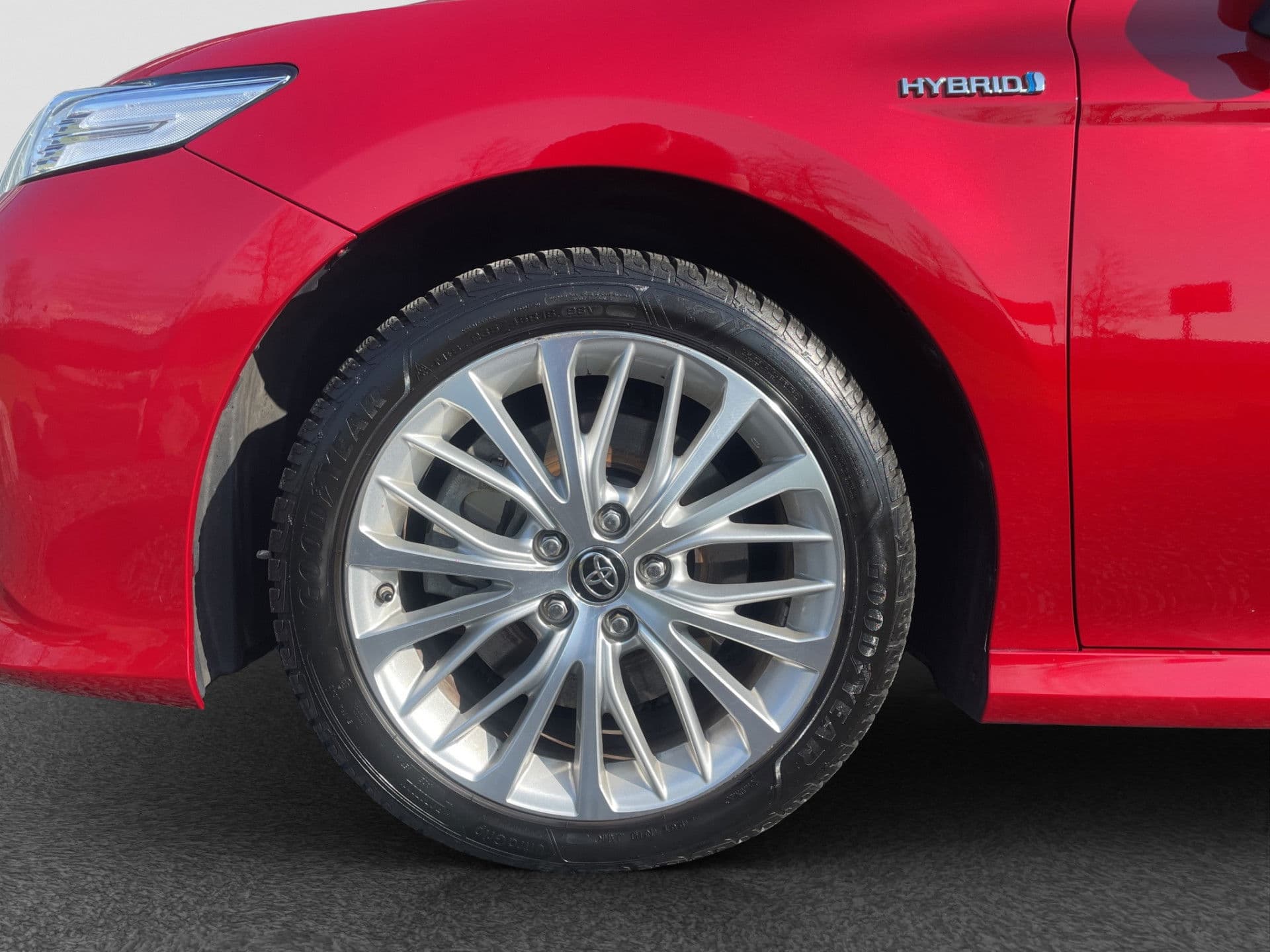 Toyota Camry 2.5 Hybrid Business + Blindspot | leder | Camera! thumbnail 28