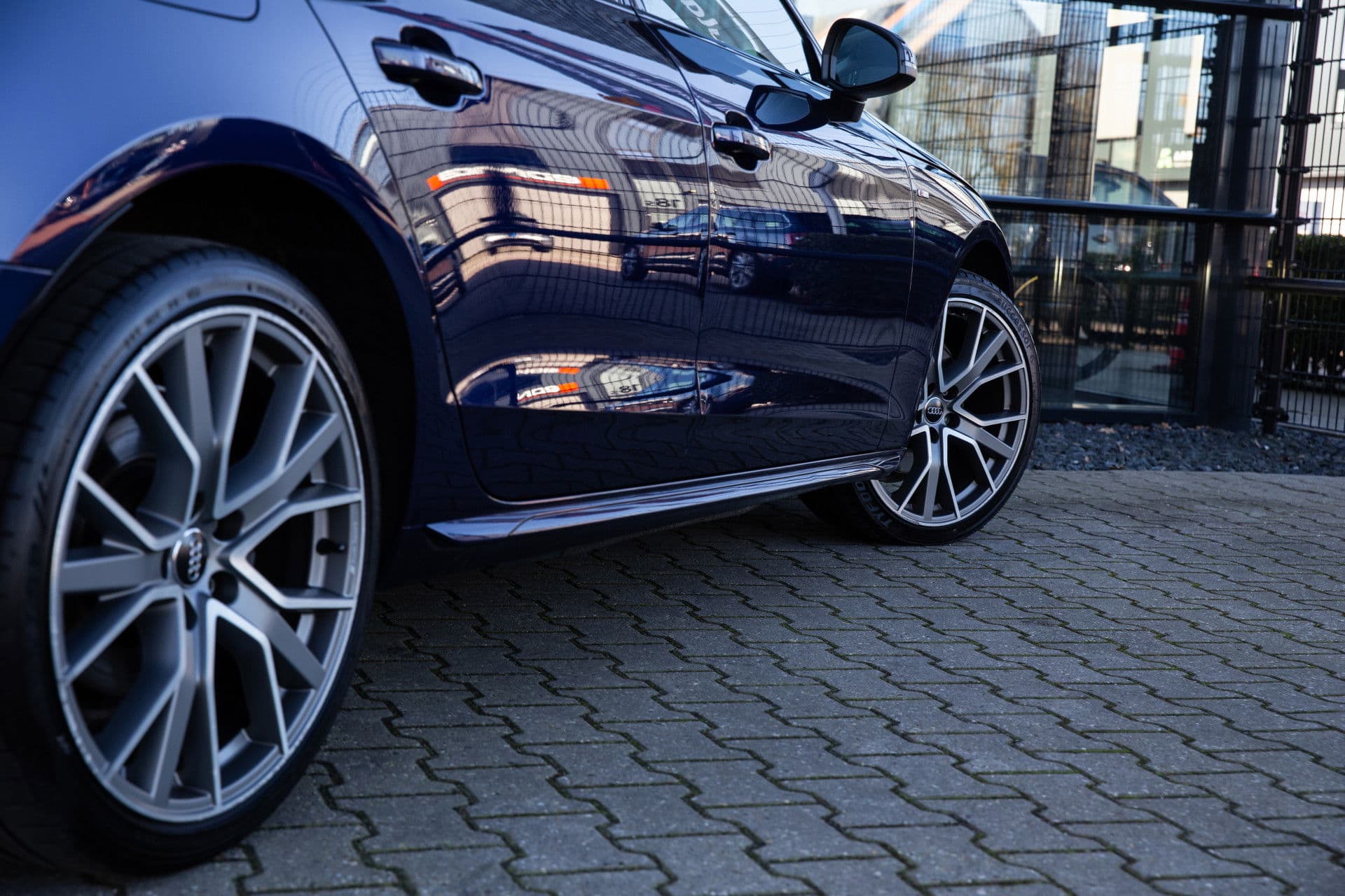 Audi A4 Avant 35 TDI Launch edition S-line , Sportstoelen, Camera, Virtual Cockpit, thumbnail 9