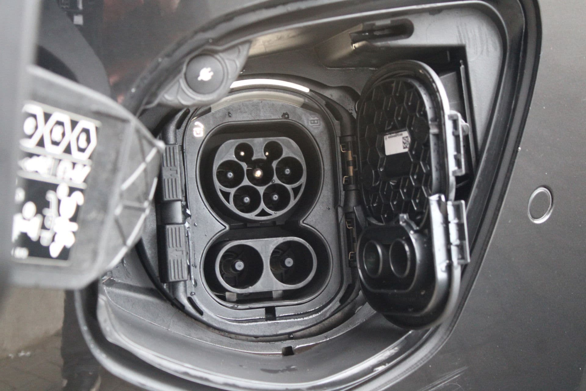 Mercedes-Benz EVito Extra Lang 66 kWh 116pk - Leder - Camera - LED - Carplay/Android - PDC - Stoelverwarming - Snelladen - Rijklaar thumbnail 41