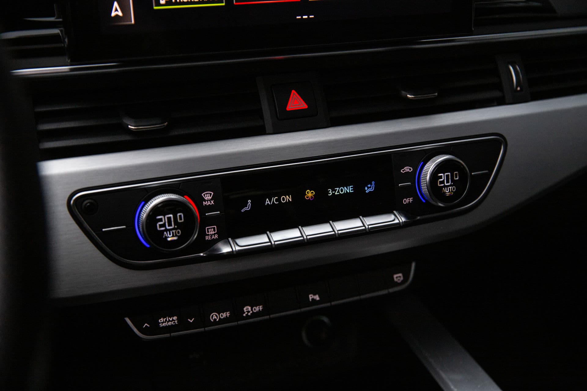 Audi A4 Avant 35 TFSI S edition , Panoramadak, Adap. cruise, Black Edition thumbnail 21