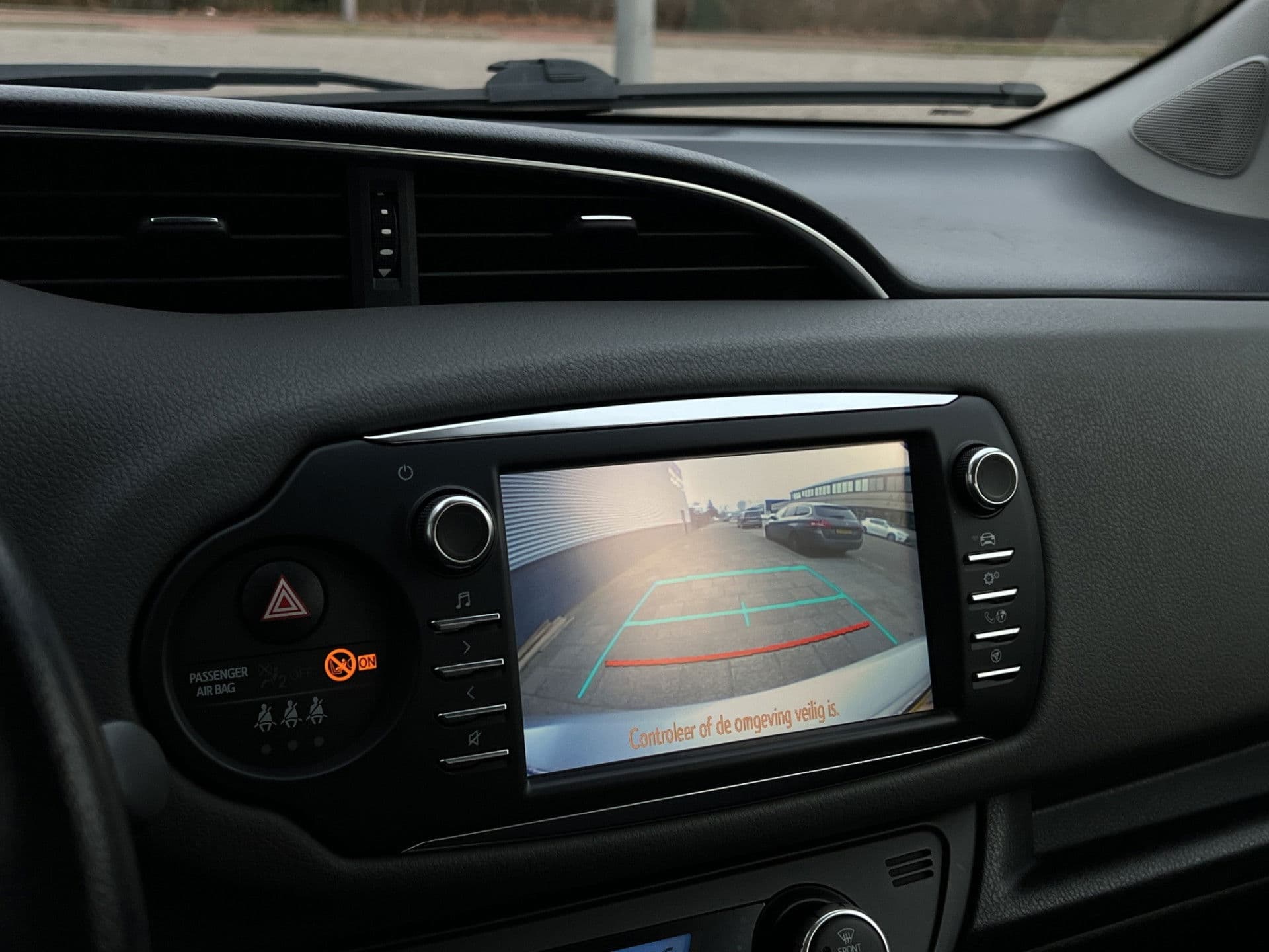 Toyota Yaris 1.5 VVT-i Active | Navi | Camera | Sport | thumbnail 21