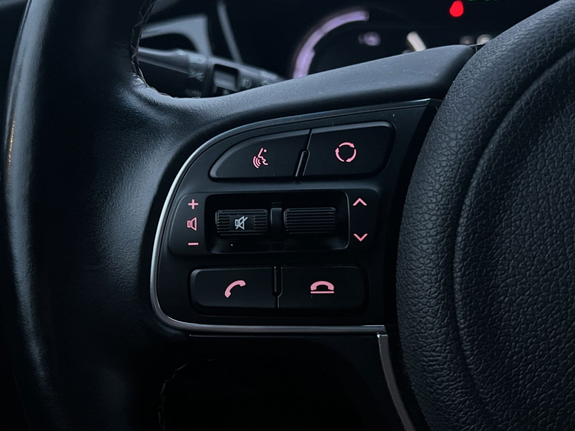 Kia E-Niro ExecutiveLine 64 kWh 100% SOH | Leder | Stoelvent | NL Auto | Adaptive | thumbnail 14