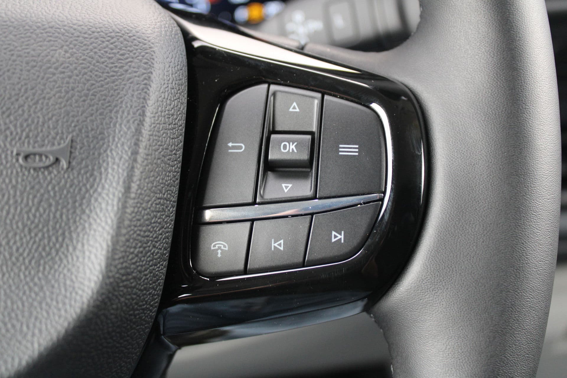 Ford Transit Custom 320 2.5 PHEV L2H1 Trend 232pk - 5 jaar GARANTIE - 2x Schuifdeur - Adaptive Cruise - Blind Spot - Navigatie - Camera - Verwarmd Stuur - Rijklaar thumbnail 21