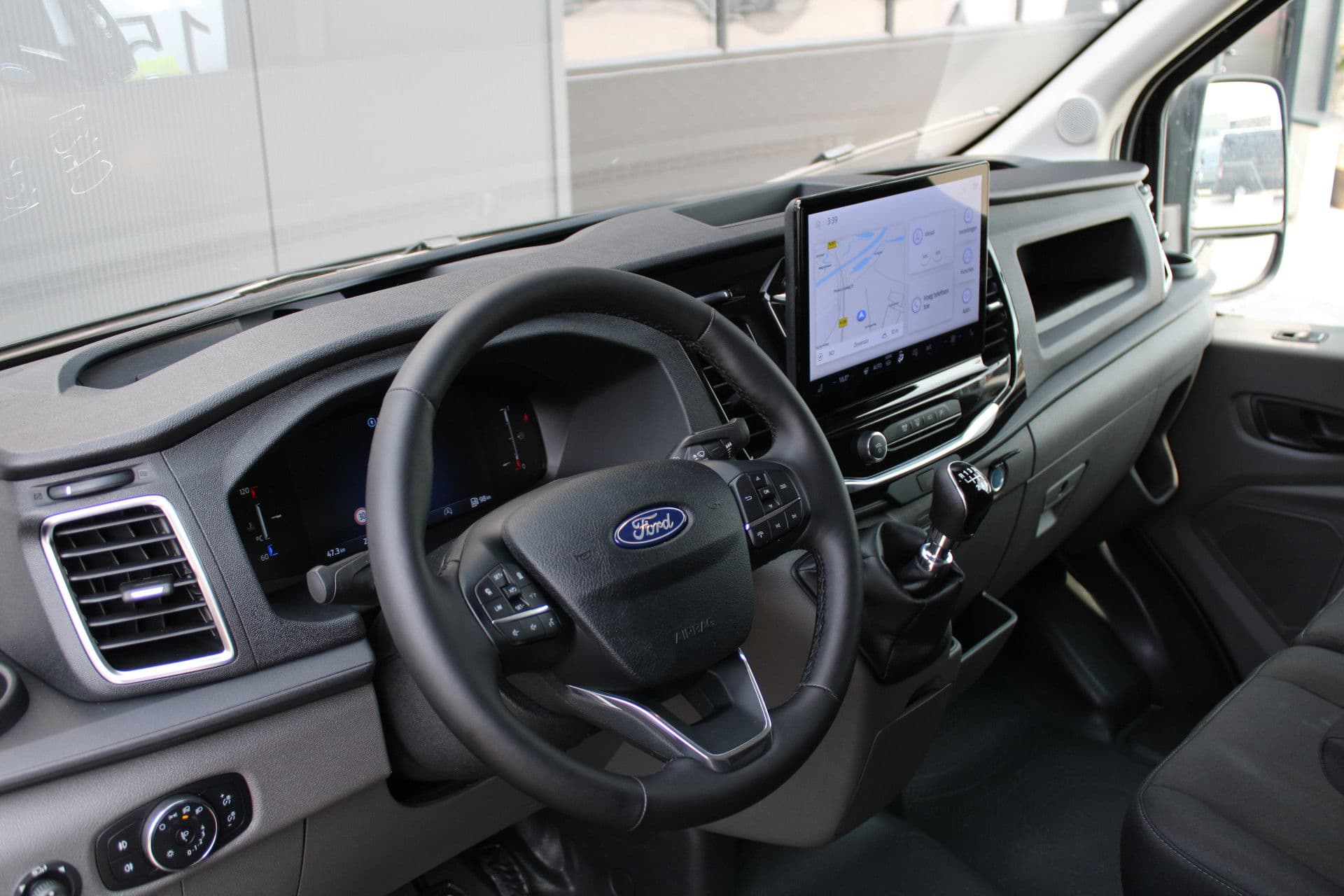 Ford Transit 350 2.0 TDCI L2H2 Trend 165pk - Facelift - 2x Schuifdeur - Adaptive Cruise - Navigatie - Blind Spot - 360 Camera - Stoel - Stuurverwarming - Rijklaar thumbnail 2