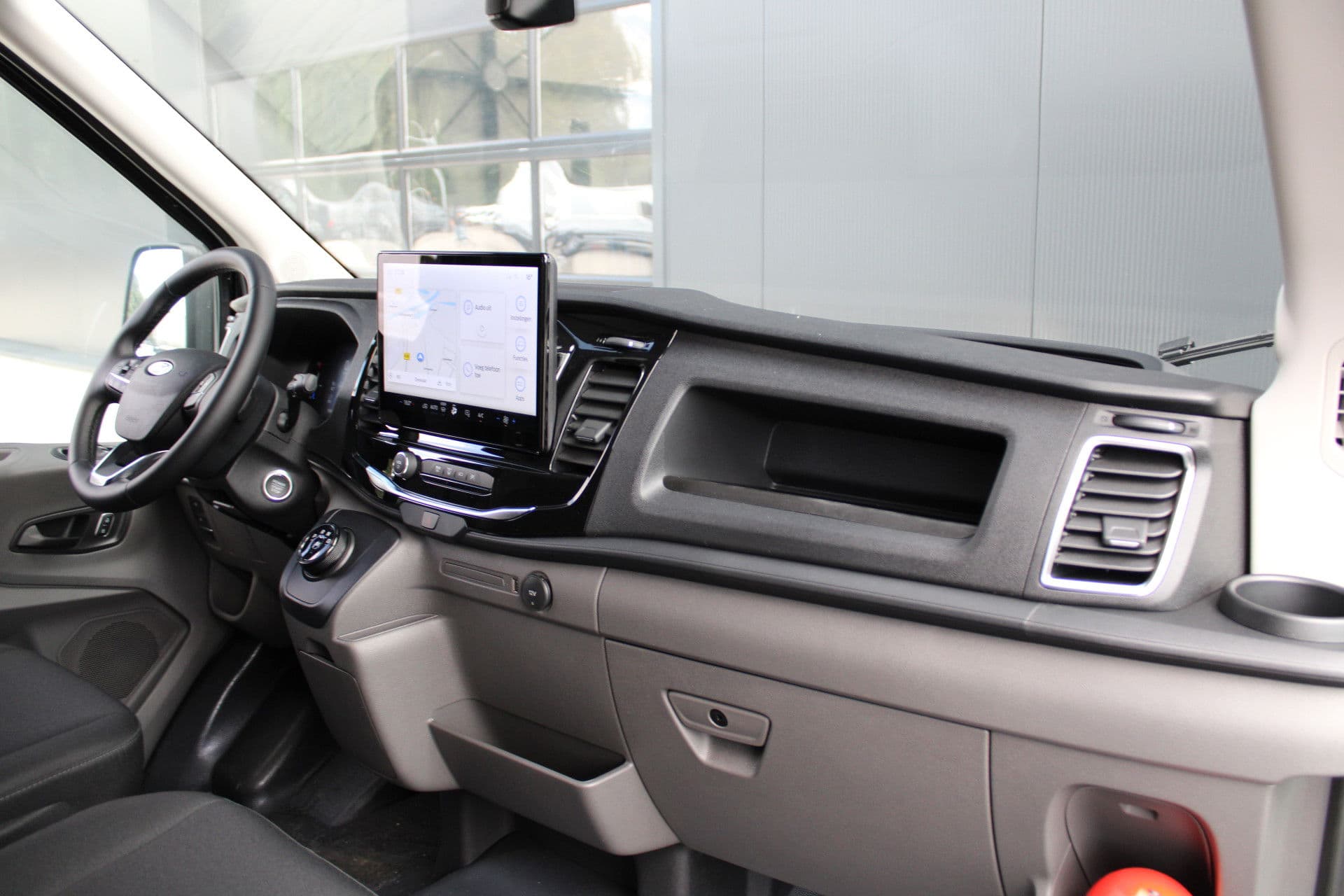 Ford Transit 350 2.0 TDCI L2H2 Limited 165pk - 2x Schuifdeur - Navi - 360 Camera - Adaptive Cruise - Xenon - Blind Spot - Rijklaar thumbnail 37