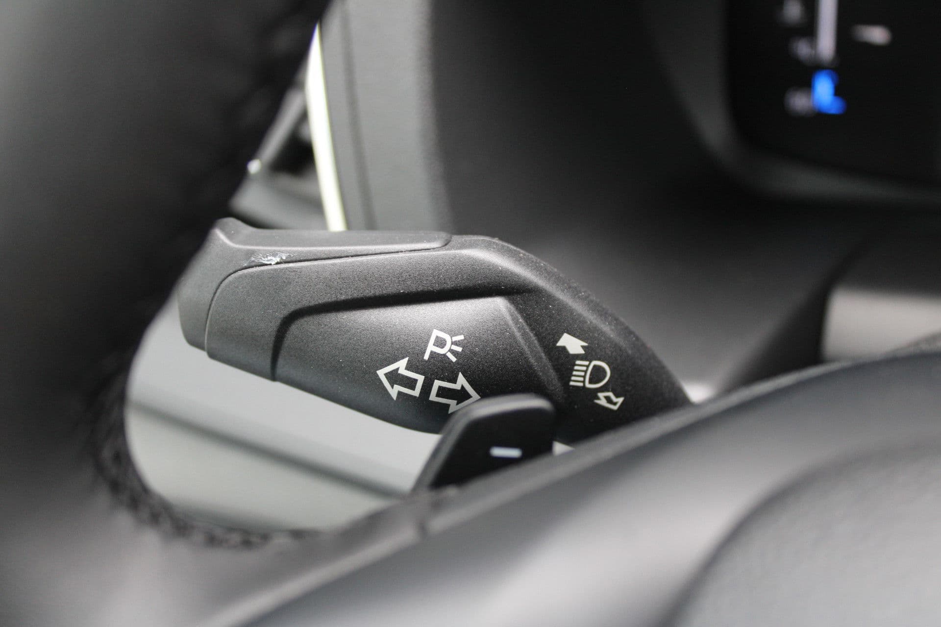 Ford Transit 350 2.0 TDCI L3H2 Limited 165pk - LUCHTVERING - ACC - Blind Spot - 360 camera - Navigatie - Stoel-Stuurverwarming - Trekhaak - Rijklaar thumbnail 12