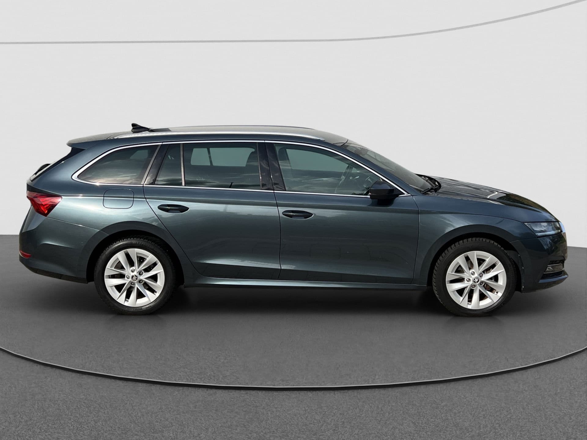 Škoda Octavia Combi 1.5 e-TSI Business Edition Plus | Camera | Dodehoek | Elek achterklep | thumbnail 4