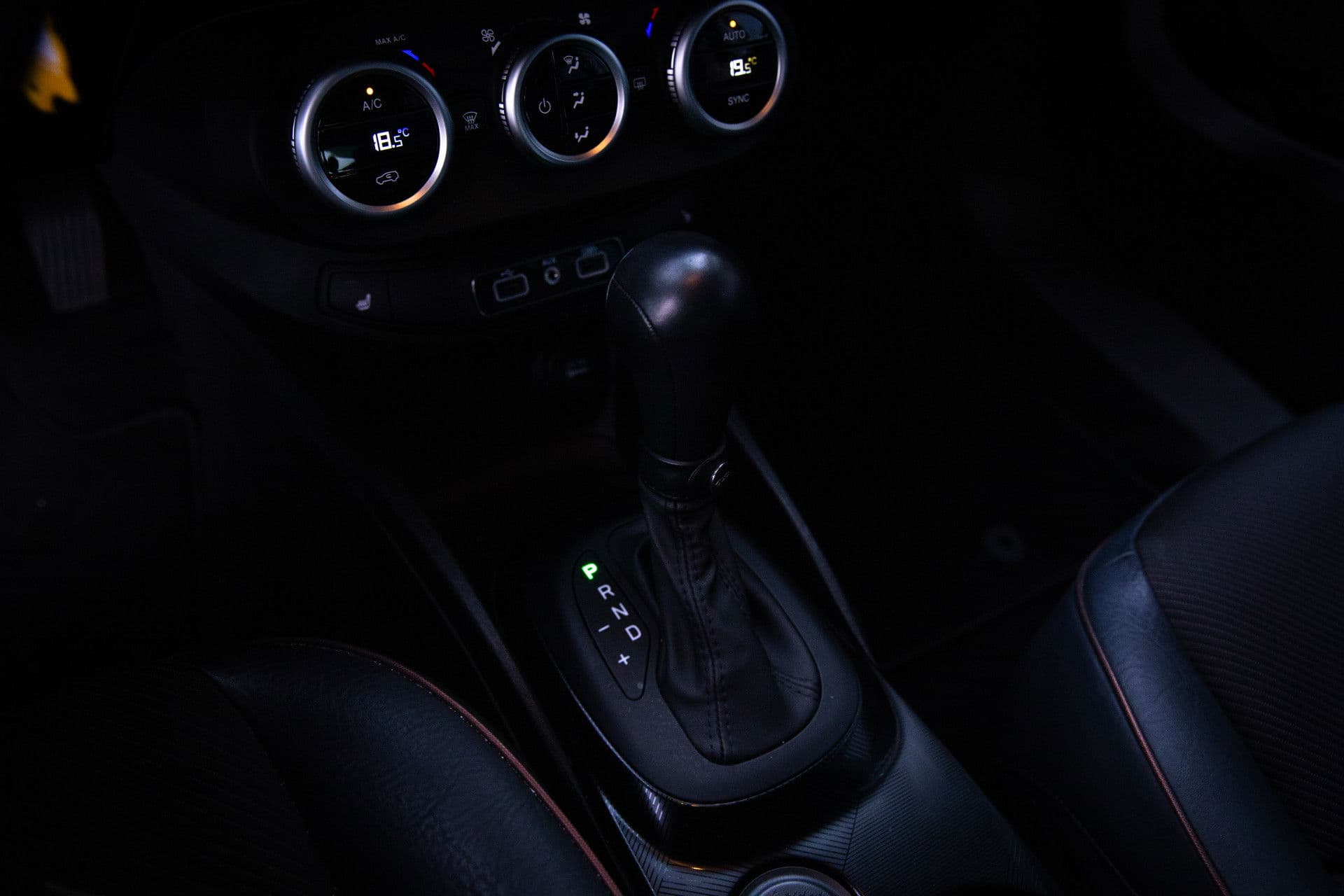 Fiat 500X Cross 1.3 GSE (eco) City Cross Opening Edition , Stoelverwarming, Half leder, Climate control thumbnail 18