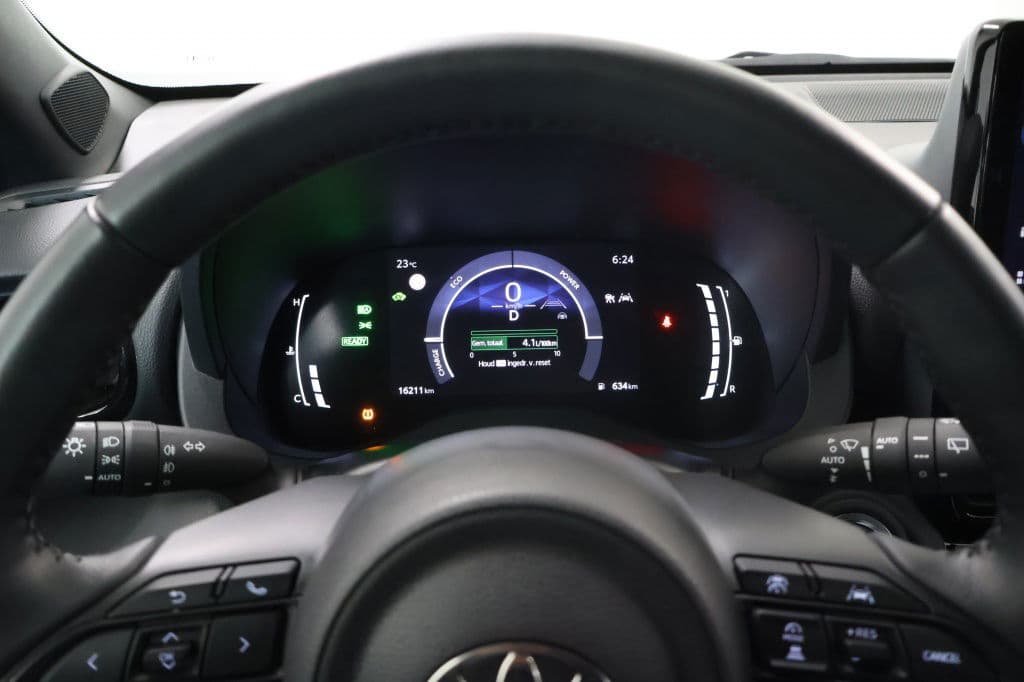 Toyota Yaris Cross 1.5 Hybride 115 Dynamic met WinterPack thumbnail 17