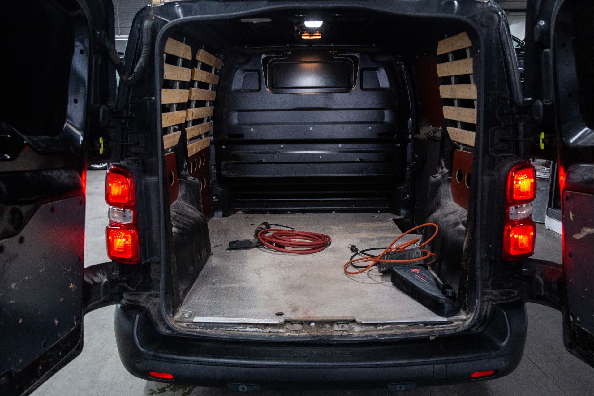 Toyota PROACE Electric Compact Standard Range Navigator , Carplay/Android auto, thumbnail 15