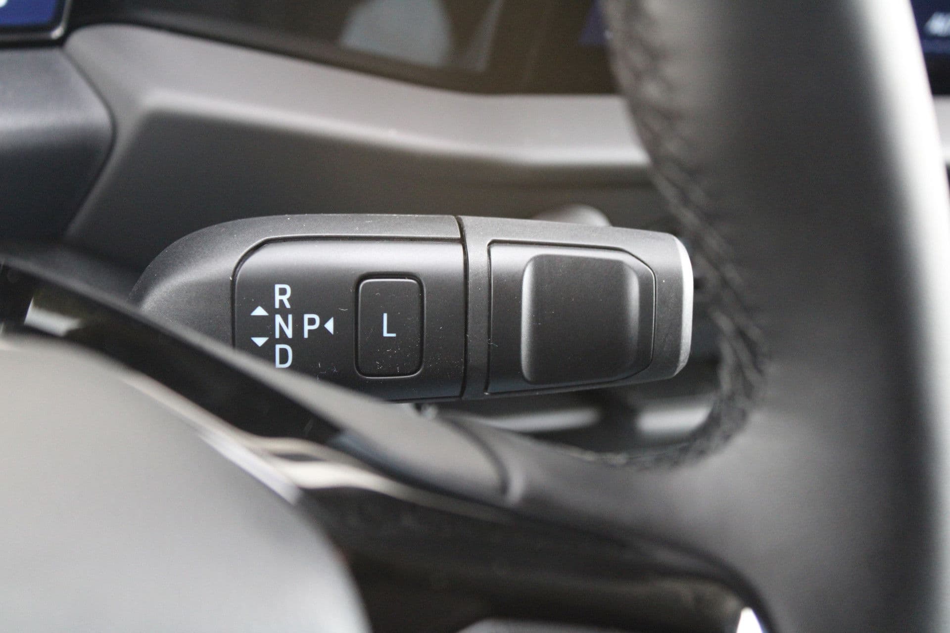 Ford E-Transit Custom 340 L2H1 Limited 65 kWh 218pk - 2x Schuif - LED - 360 Camera - B&O - ACC - Navi - Stoel/Stuurverwarming - Rijklaar thumbnail 32