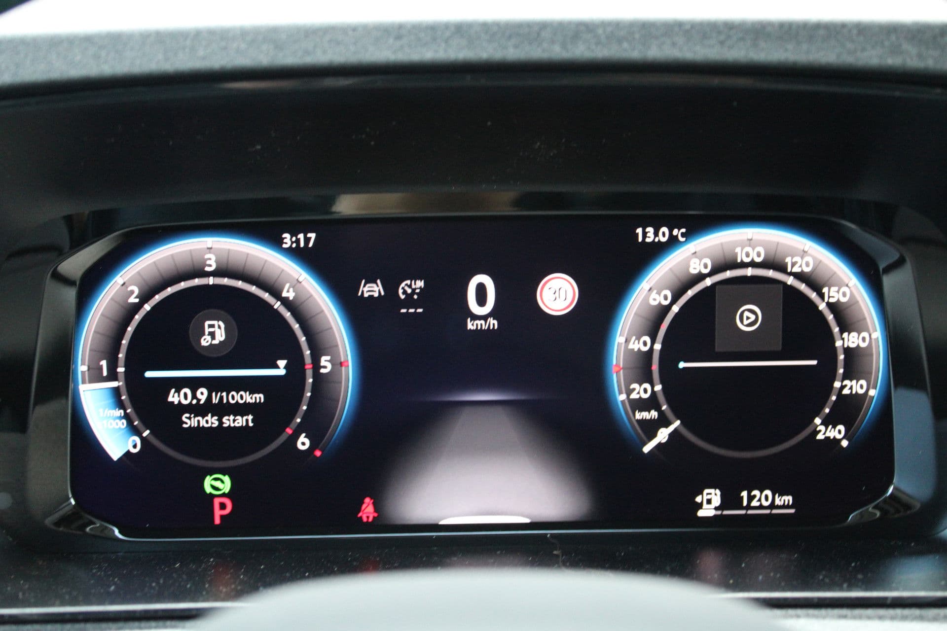 Volkswagen Caddy Cargo 2.0 TDI 122pk DSG7 - Carplay - Adaptive Cruise - Trekhaak - Navigatie - Dig. cockpit - Ergocomfort stoel - Stoelverwarming - Rijklaar thumbnail 11