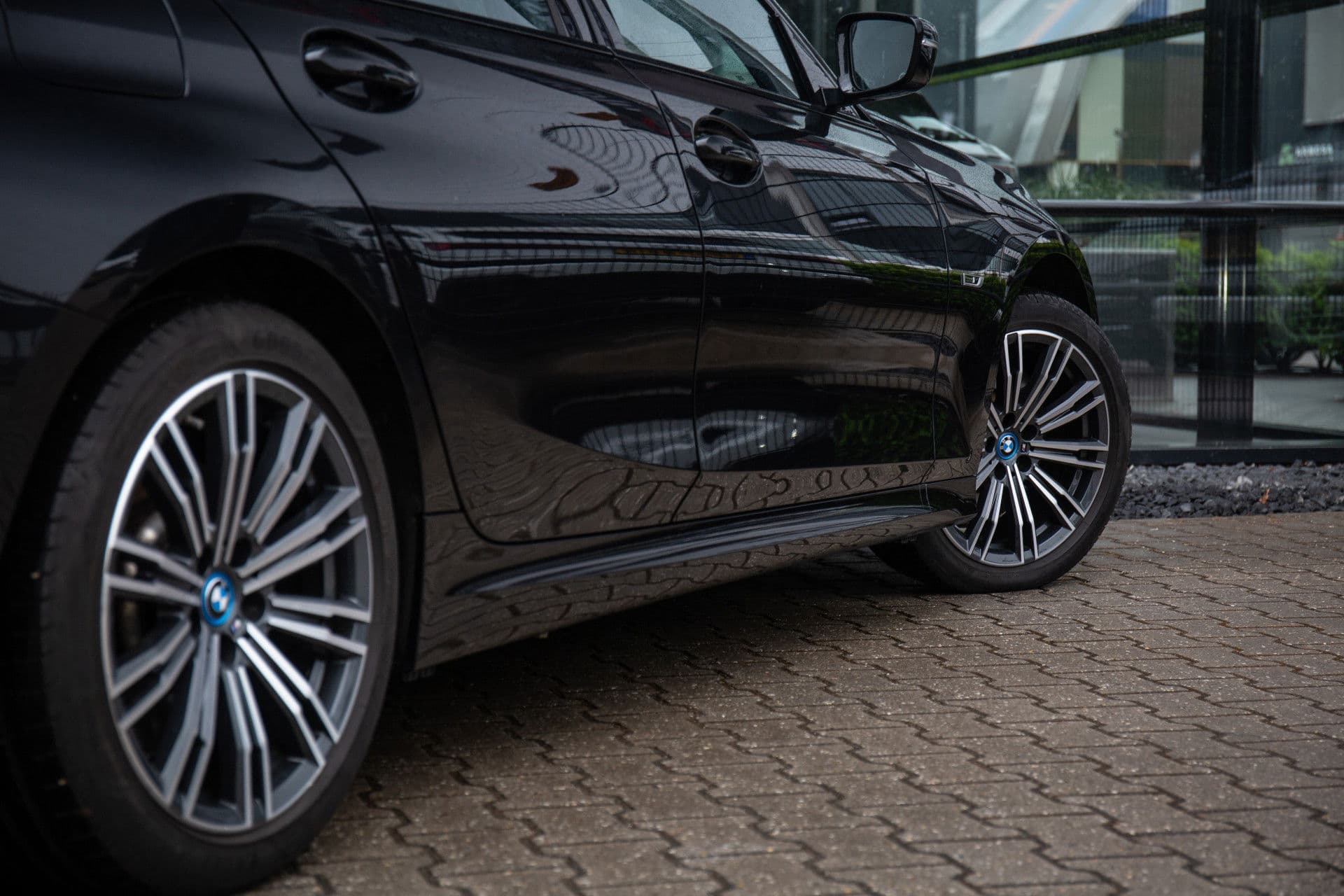 BMW 3 Serie Touring 330e High Executive M-Sport 290pk , Adaptive cruise, Trekhaak, Sfeerverlichting, thumbnail 5