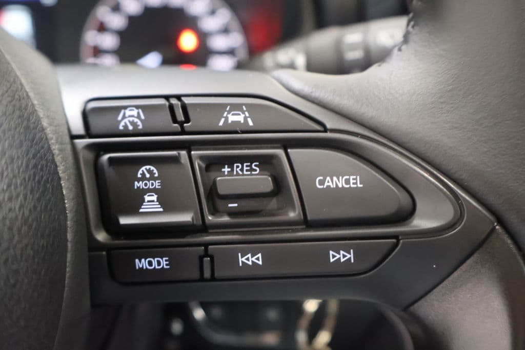 Mazda 2 Hybrid 1.5 Centre-line | LMV | Apple Car Play thumbnail 19