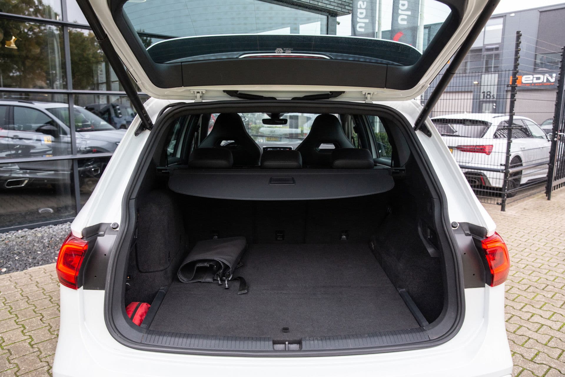 SEAT Tarraco 1.4 TSI e-Hybrid PHEV Xperience Business Intense FR , Adaptive cruise, Panoramadak, Trekhaak, thumbnail 28