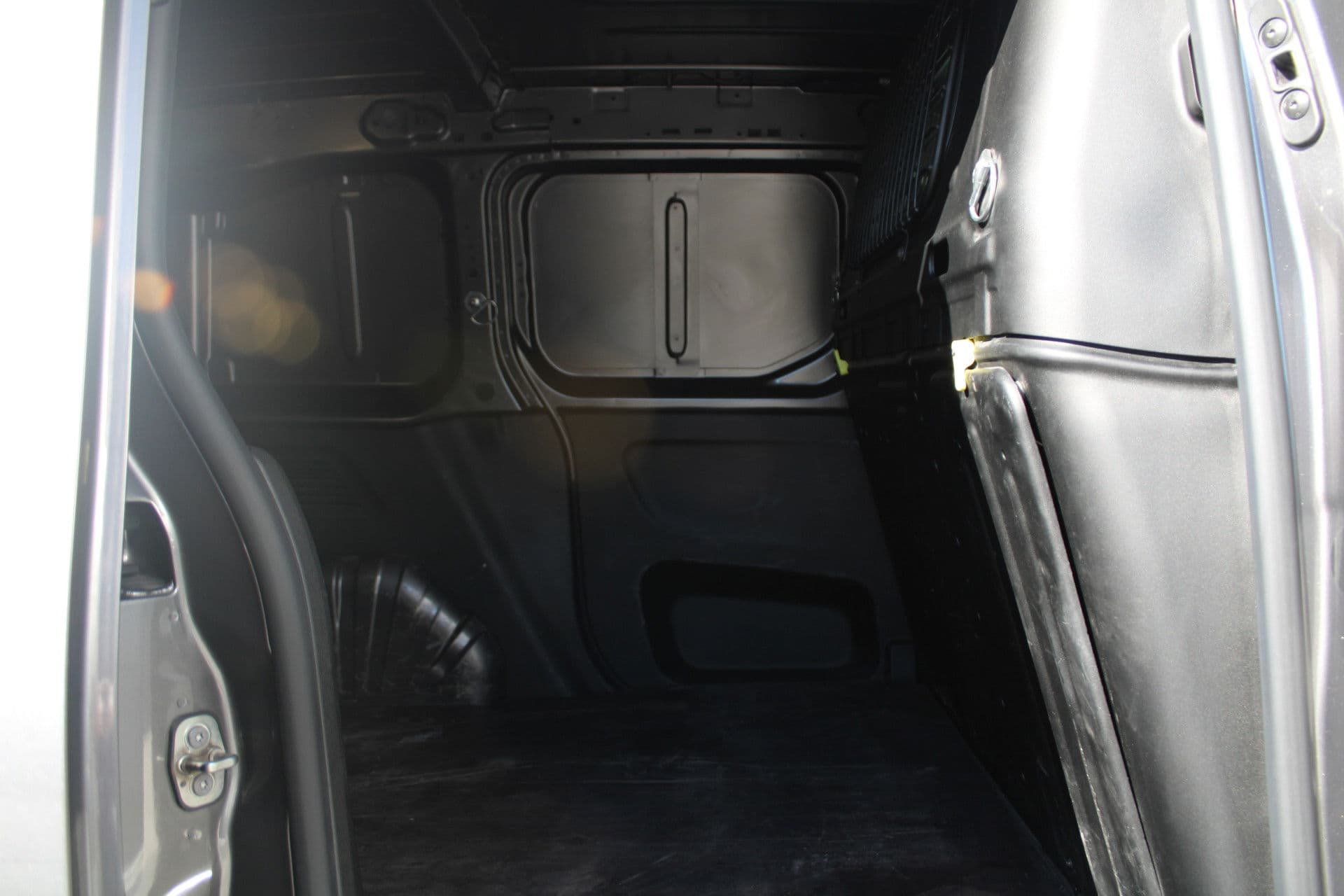 Citroën Berlingo 1.5 BlueHDI Club 102pk - Cruise - Airco - PDC - Carplay - Navi - Rijklaar thumbnail 11