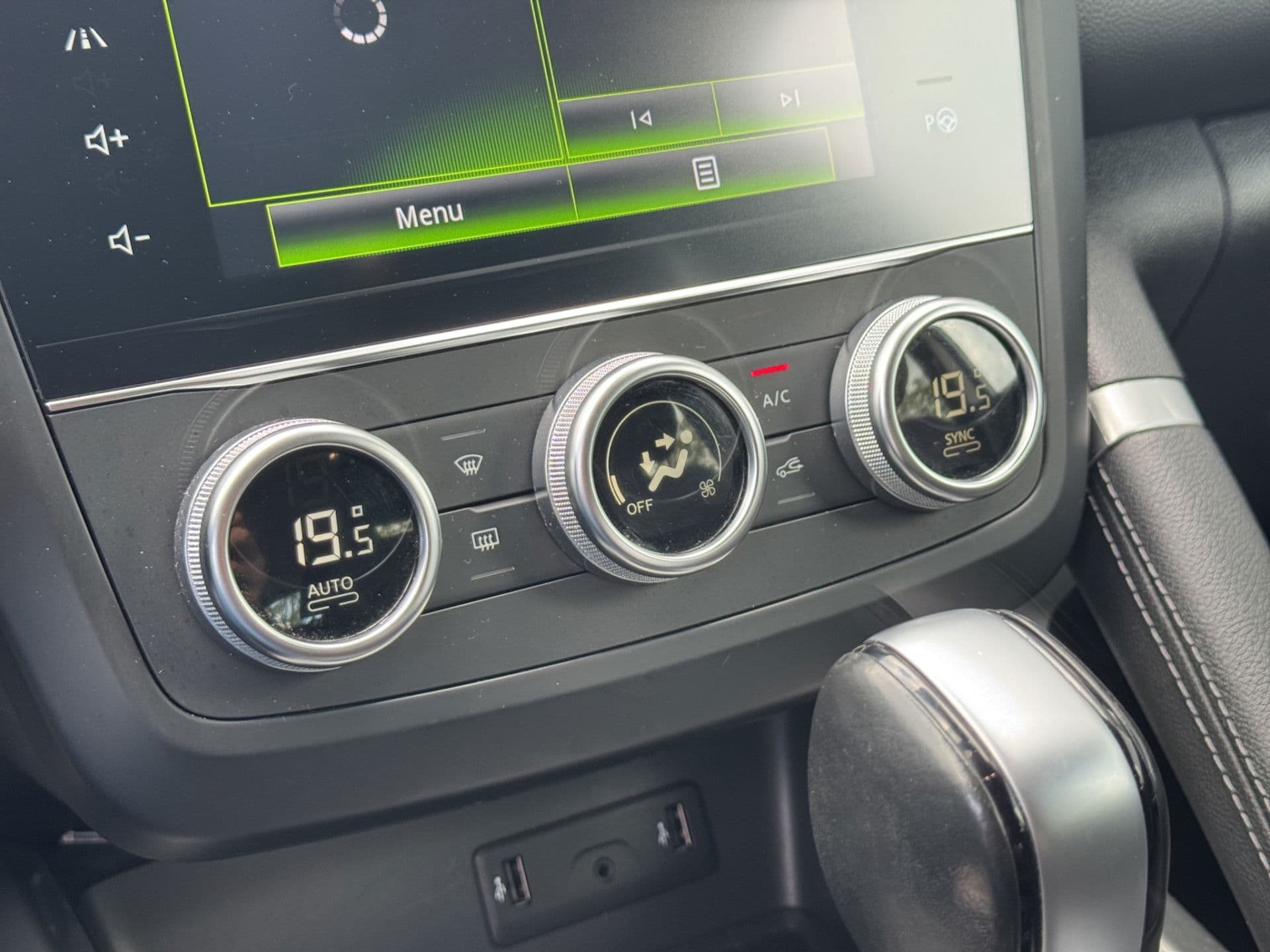 Renault Kadjar 1.3 TCe Zen | Blis | Bose | Keyless thumbnail 17