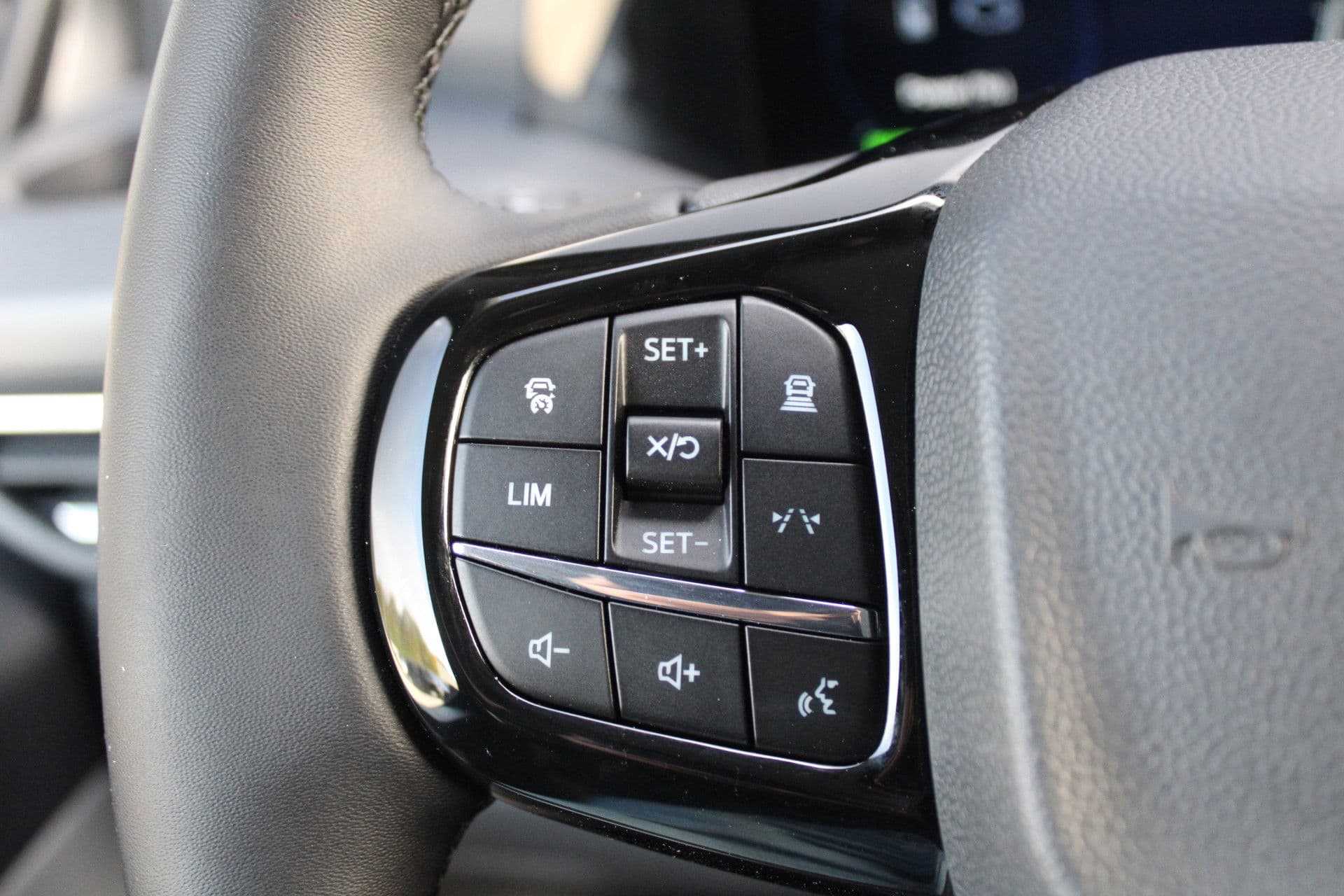 Ford Tourneo Custom 340 2.5 PHEV L2H1 Titanium X 232pk - ACC - Pano - B&O - Elek. schuifdeuren - 360 camera - Elek-Trekhaak - Prijs excl. BTW - Rijklaar thumbnail 21