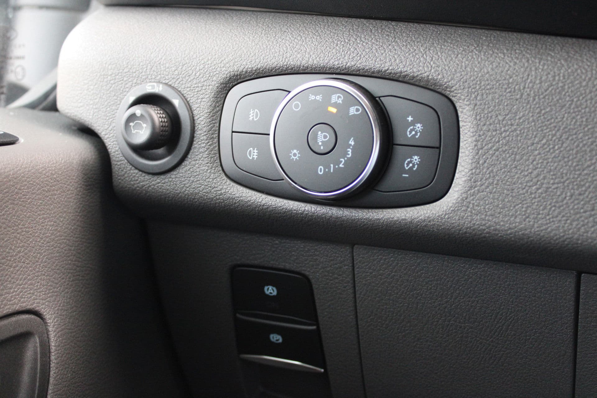 Ford Transit 350 2.0 TDCI L2H2 Trend 165pk - Facelift - 2x Schuifdeur - Adaptive Cruise - Navigatie - Blind Spot - 360 Camera - Stoel - Stuurverwarming - Rijklaar thumbnail 11