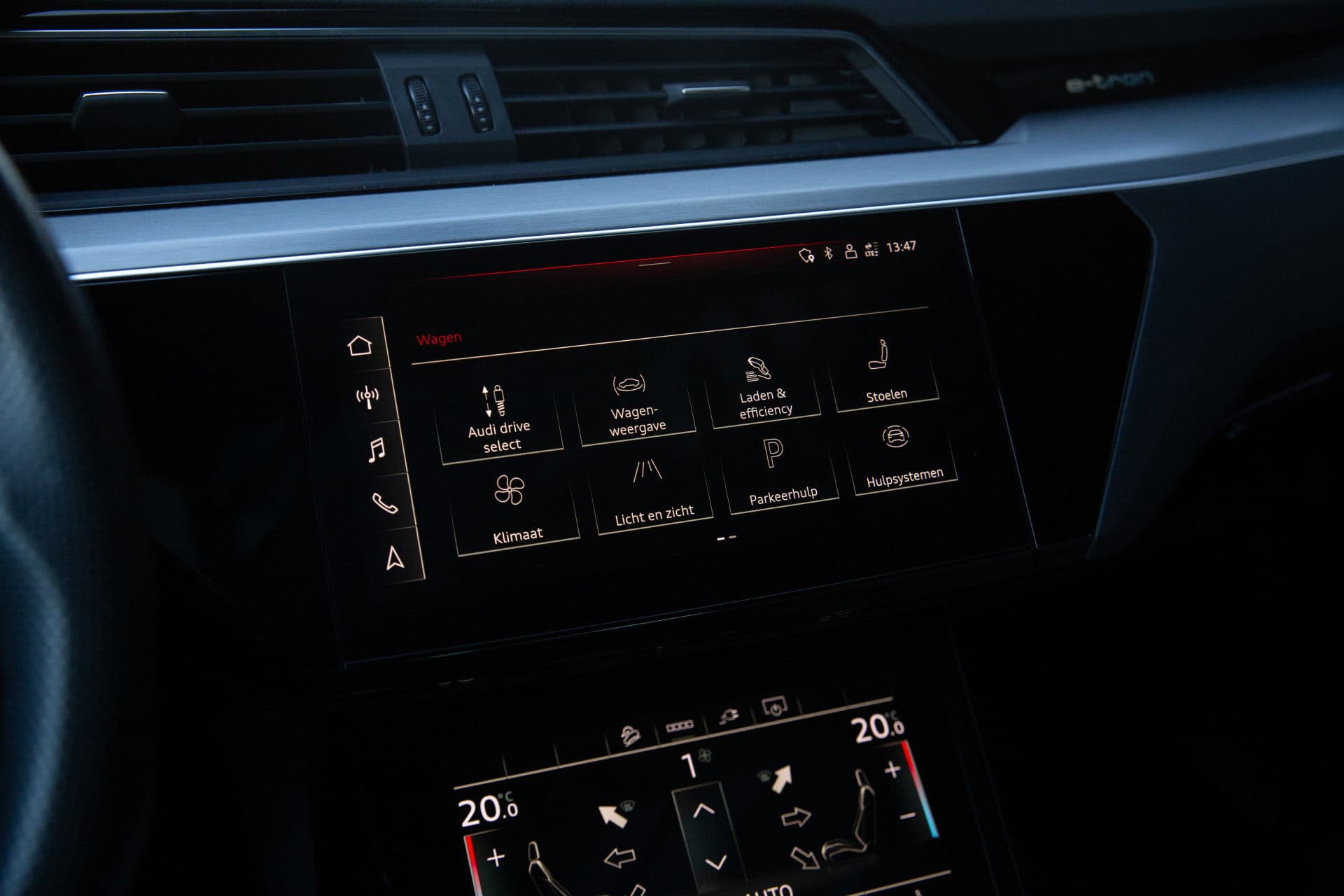 Audi E-tron S quattro 95 kWh , Trekhaak, Panoramadak, Adaptive cruise, 360-graden camera, thumbnail 25