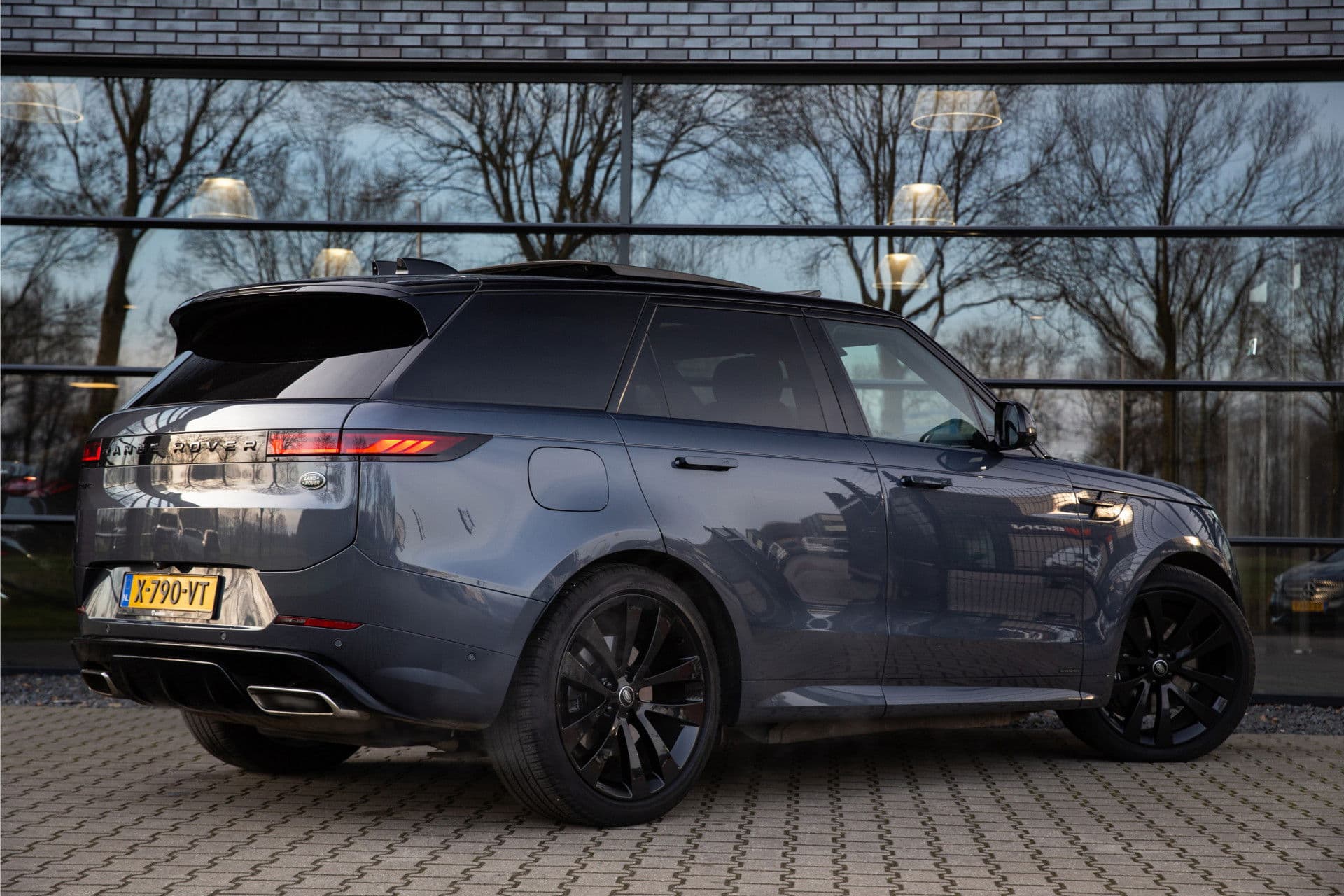 Land Rover Range Rover Sport 3.0 P510e First Edition , Panoramadak, Meridian, 3Dcamera, thumbnail 2