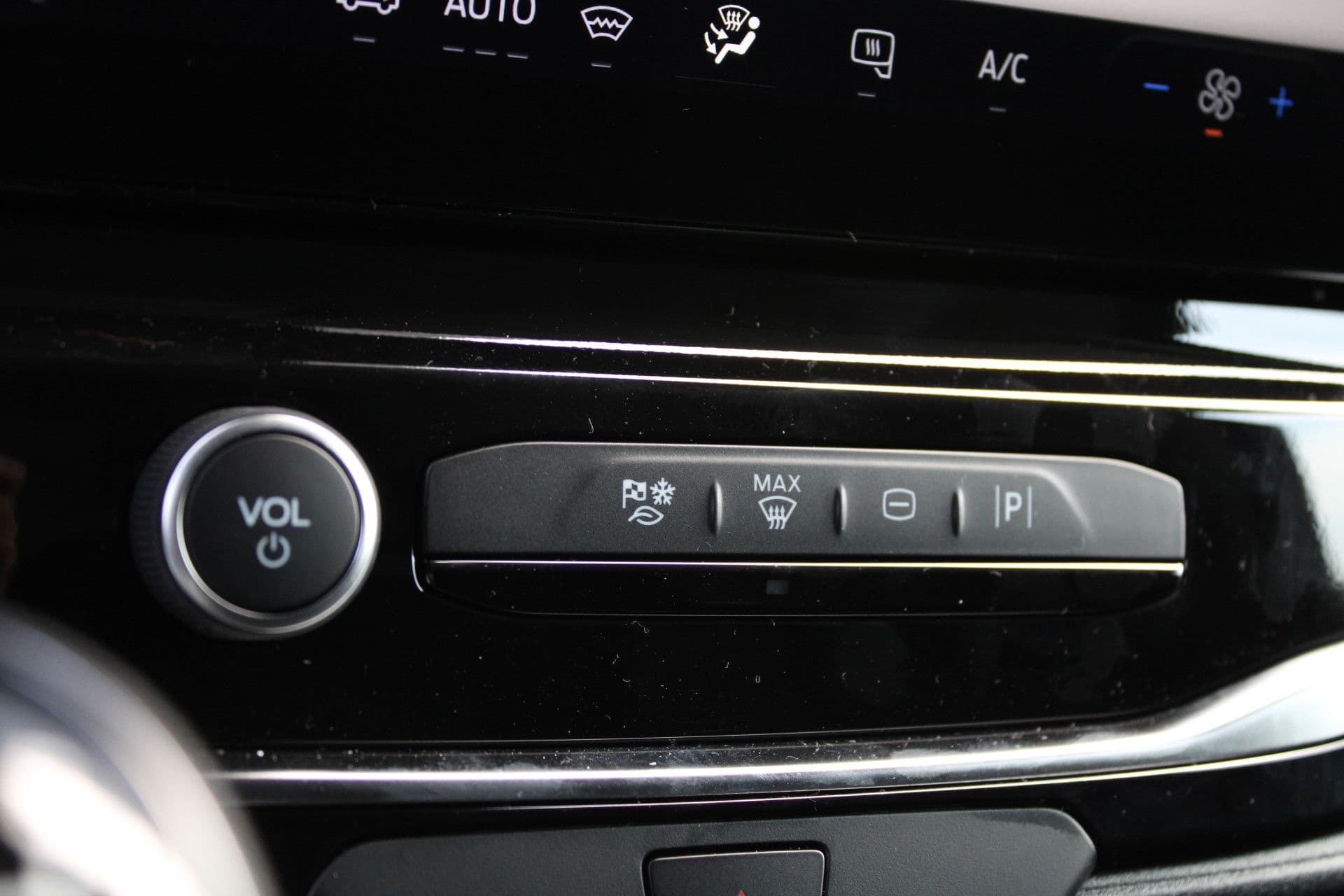 Ford Transit 350 2.0 TDCI L3H2 Trend MHEV 170pk Trend - Navigatie - Blind Spot - Adaptive cruise - Camera - 270gr deuren - Trekhaak - Rijklaar thumbnail 22