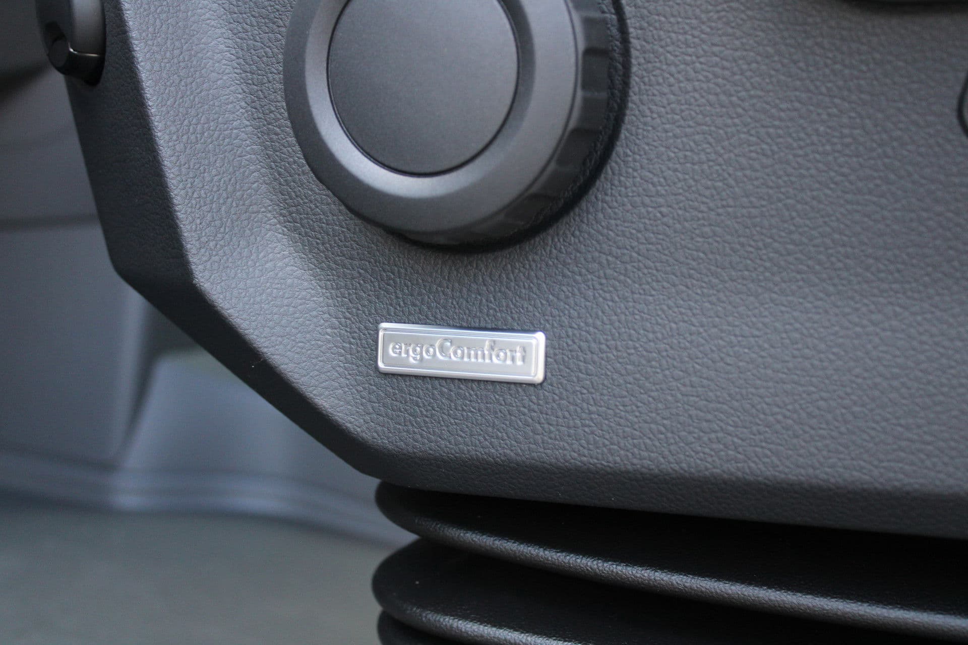 Volkswagen Crafter 35 2.0 TDI L3H3 177pk - Facelift - Navigatie - LED - Geveerde stoel - Virtual cockpit - Camera - Trekhaak - Stoelverwarming - Rijklaar thumbnail 10