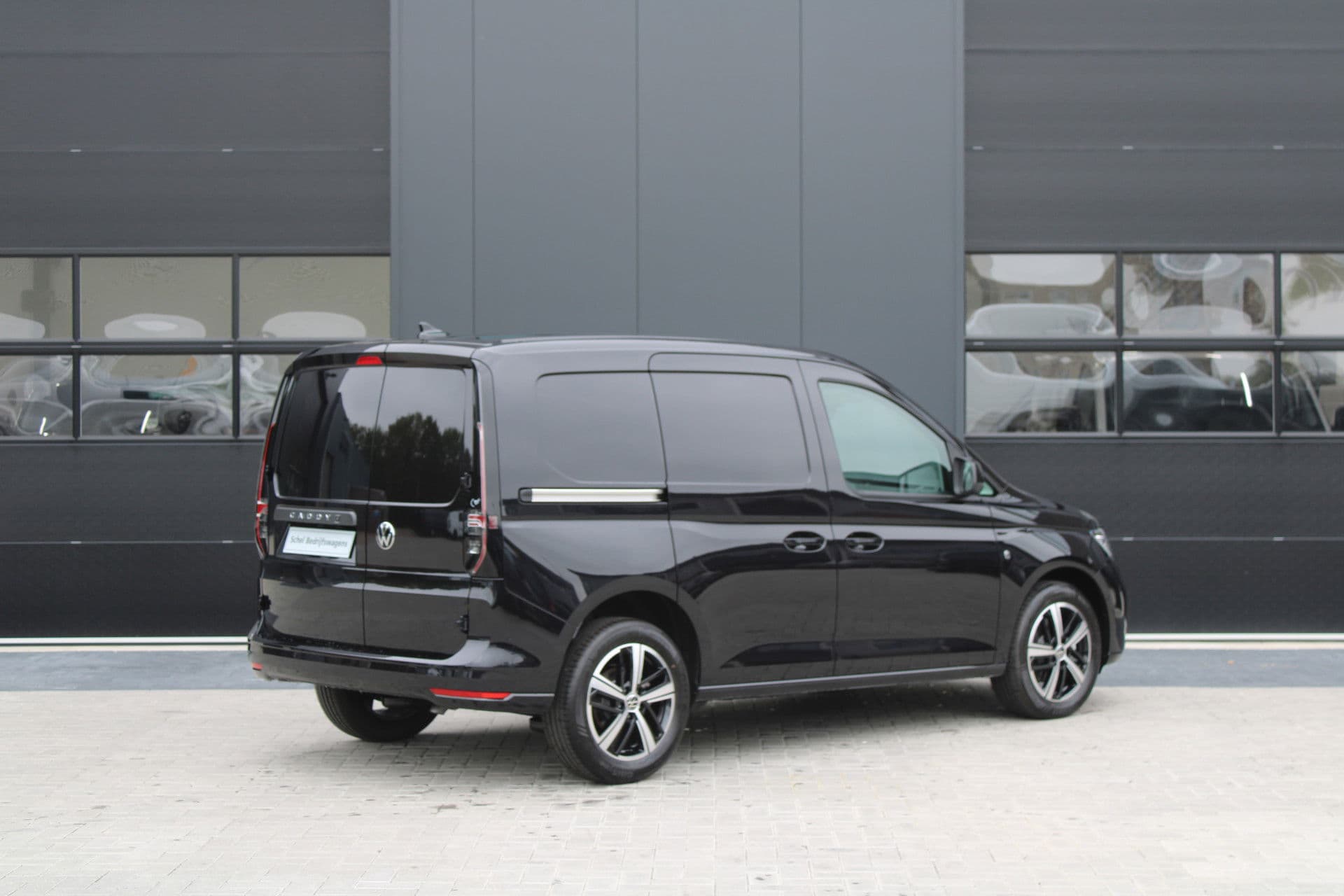 Volkswagen Caddy Cargo 2.0 TDI 122pk DSG7 - Carplay - Adaptive Cruise - Navigatie - Dig. cockpit - LED koplampen - Ergocomfort stoel - Stoelverwarming - Rijklaar thumbnail 3