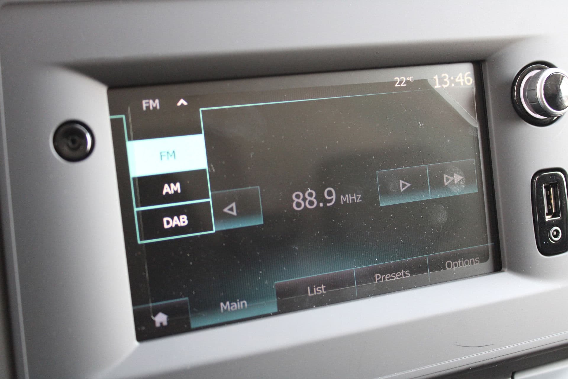 Renault Master T35 2.3 dCi 180pk L3H2 - Airco - Navigatie - Camera - Cruise - Parkeersensoren - 105l tank - Rijklaar thumbnail 12