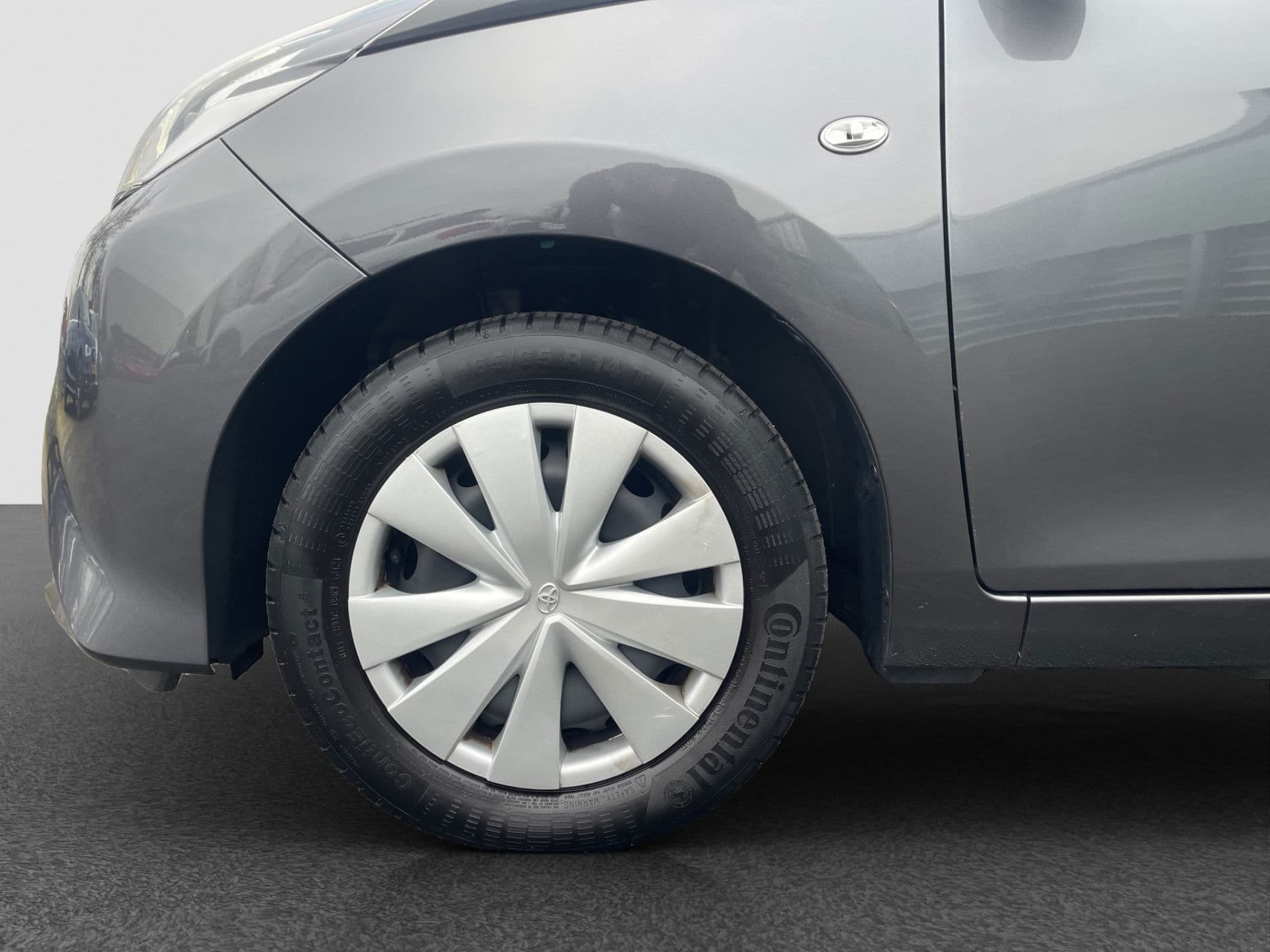 Toyota Aygo 1.0 VVT-i x-fun 5 Deurs | lage kmstand | Bluetooth thumbnail 20