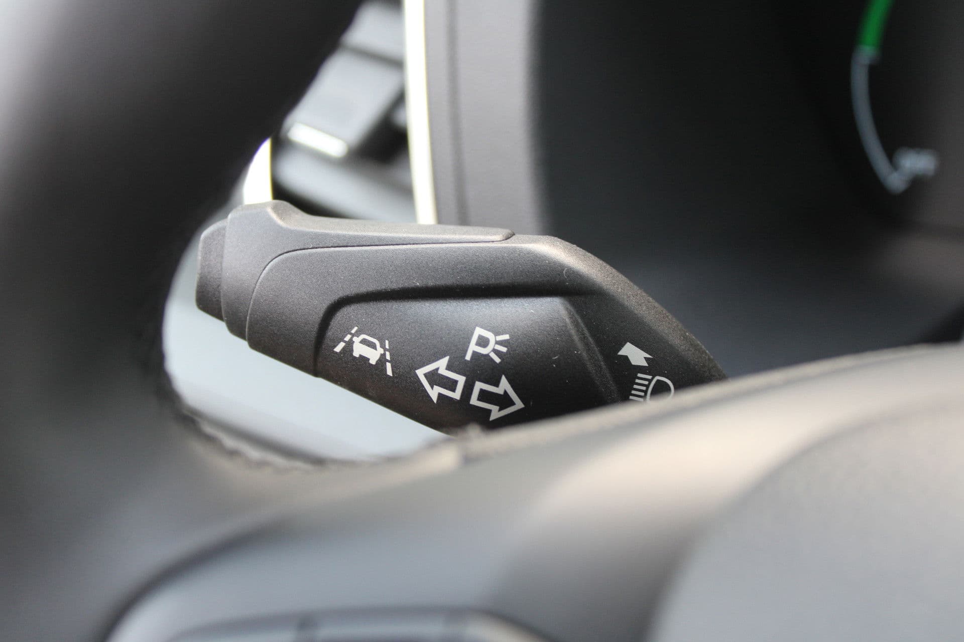 Ford E-Transit 350 L3H2 Trend 68 kWh Vol Elektrisch - 360 Camera - Pro Power Onboard - Dodehoek Assistent - Rijklaar thumbnail 16